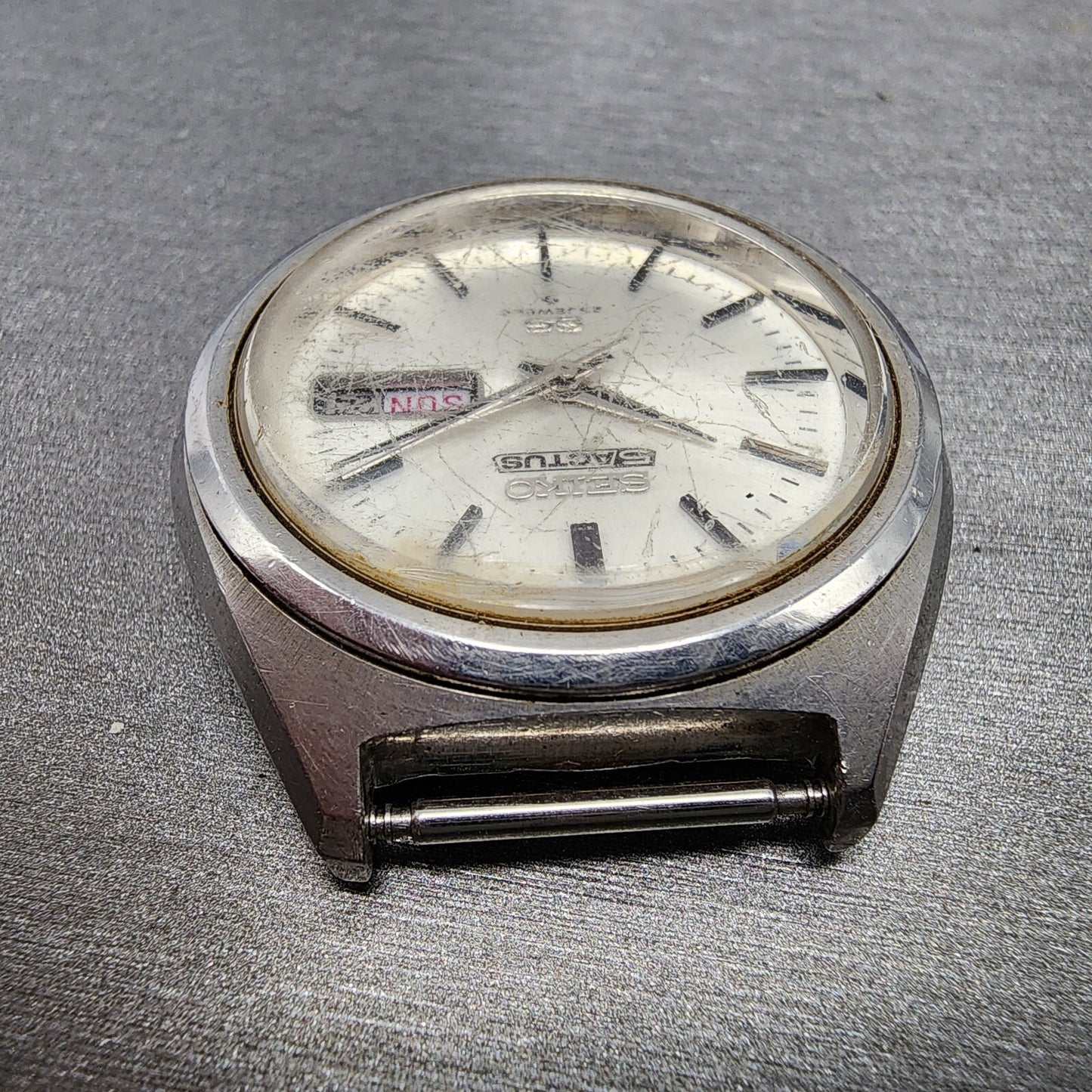 Seiko 5 Actus SS Watch Men 38mm Silver Dial Silver Tone Daydate 6106-7490 Runs