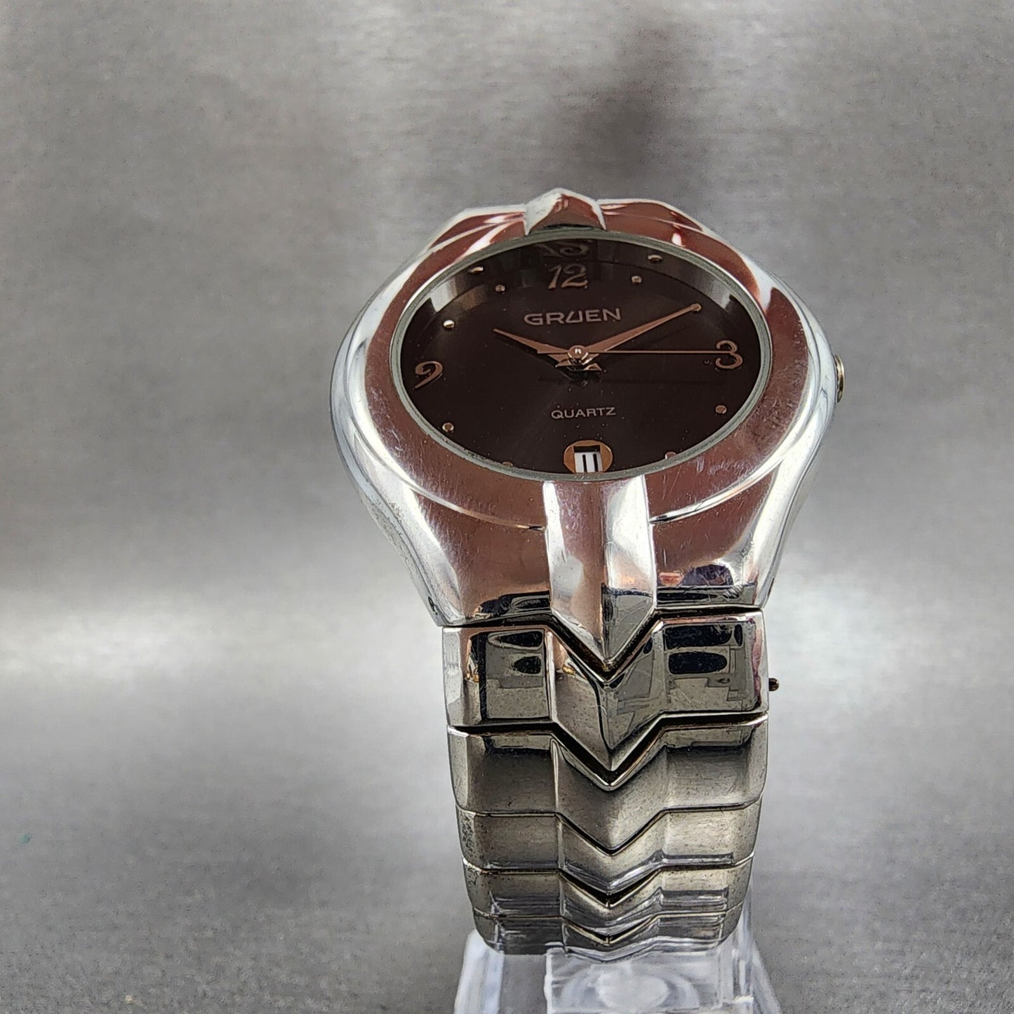 Gruen Watch Men 37mm Gray Dial Silver Tone Date Round PC32 New Battery