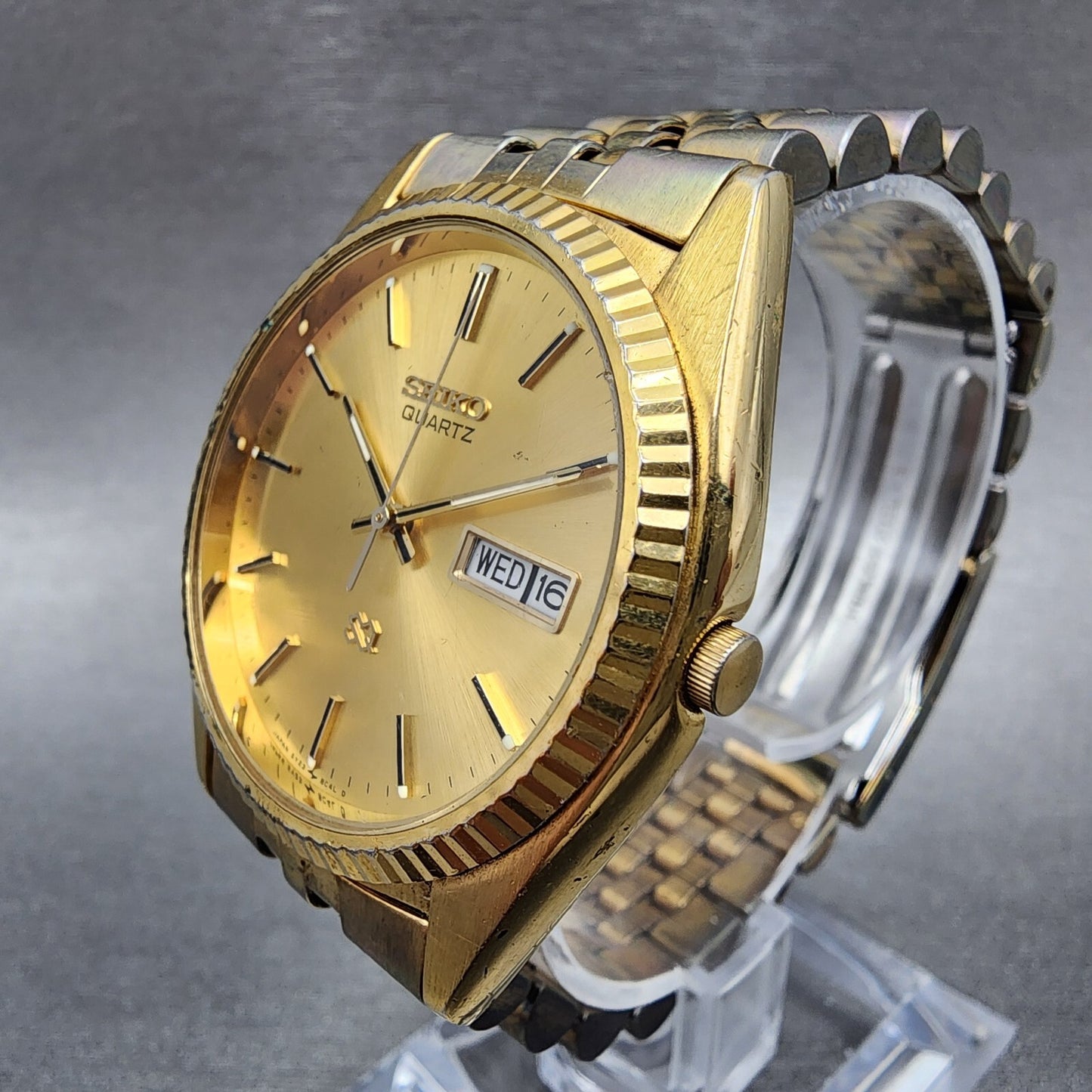 Seiko SQ Presidential Watch Men 37mm Gold Dial Gold Tone Daydate 5y23-8a69 Works
