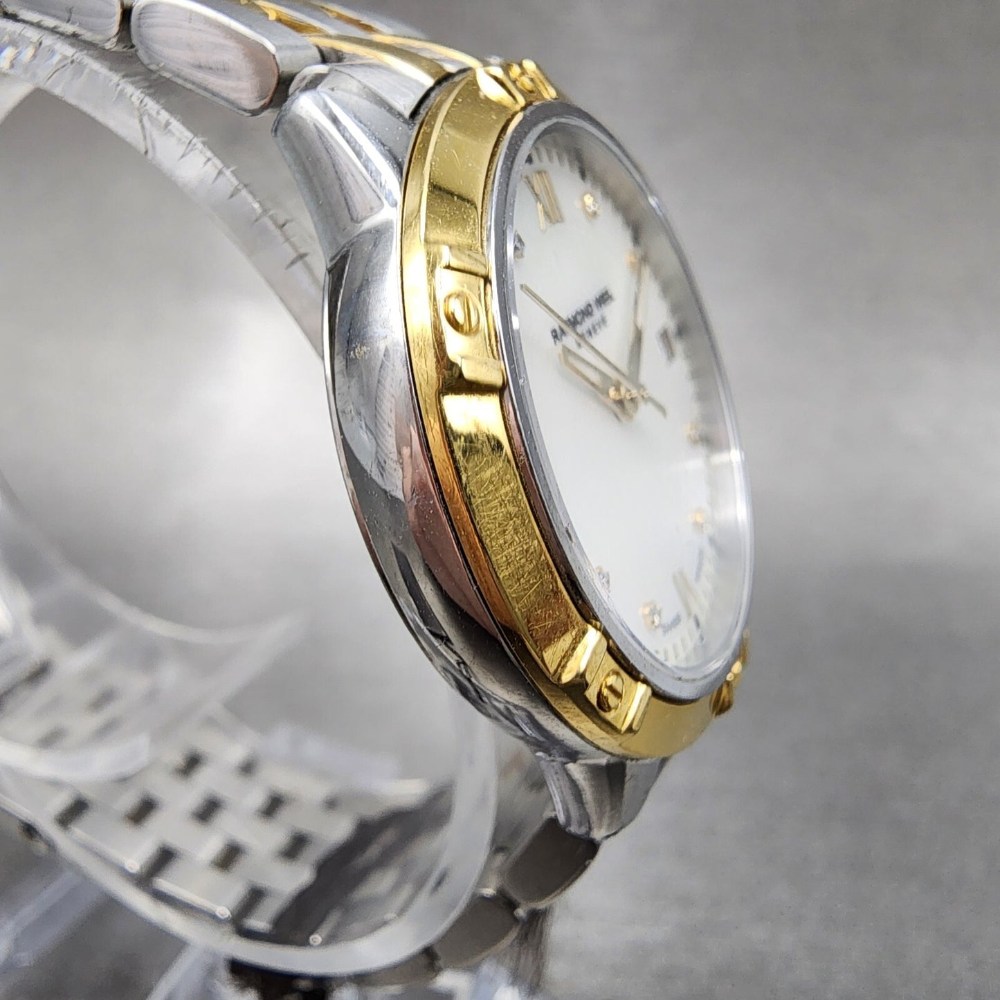 Raymond Weil 5960 Watch Women 30mm MOP Dial Two Tone Date Diamond Marker New Bat