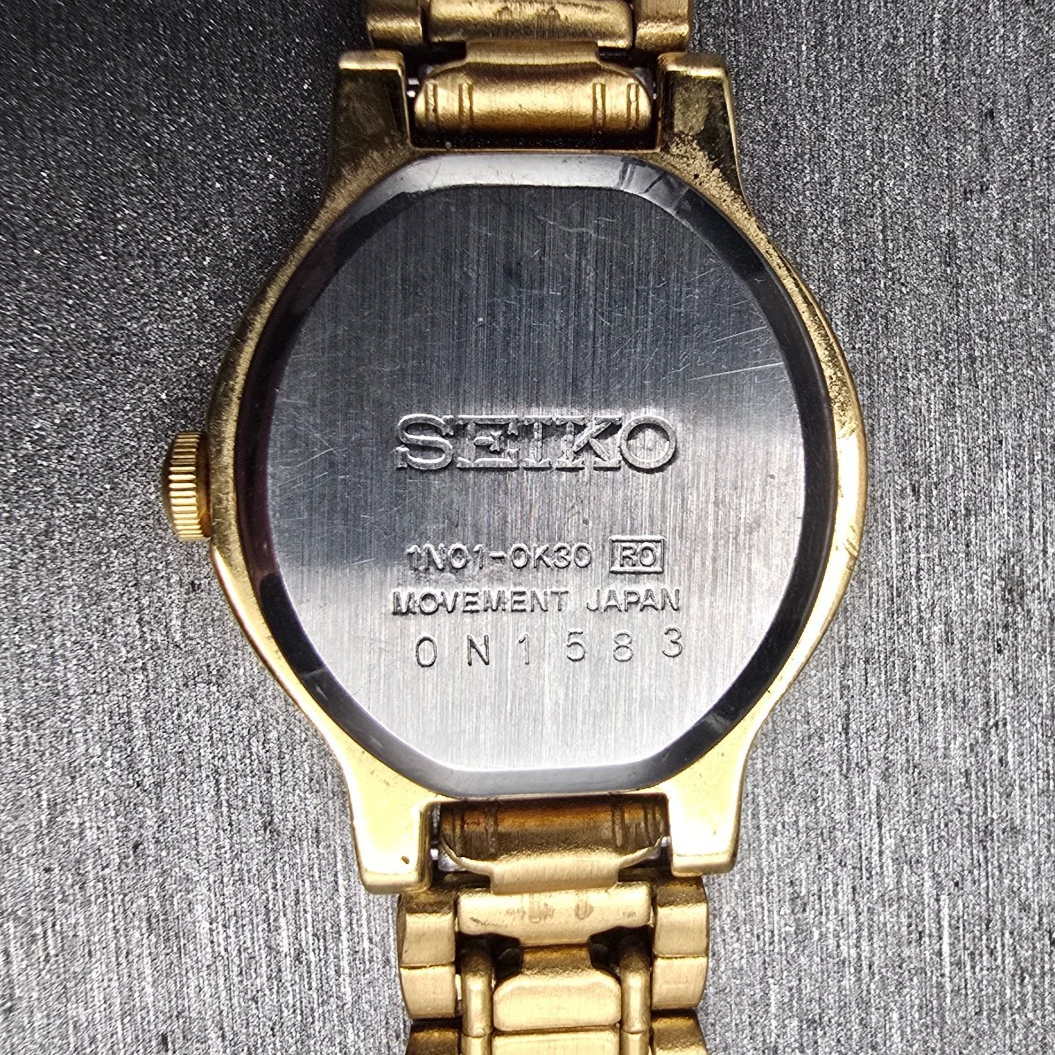 Seiko Watch Women 19mm Gold Dial Gold Tone Round 1N01-0K30 New Battery Vintage S10