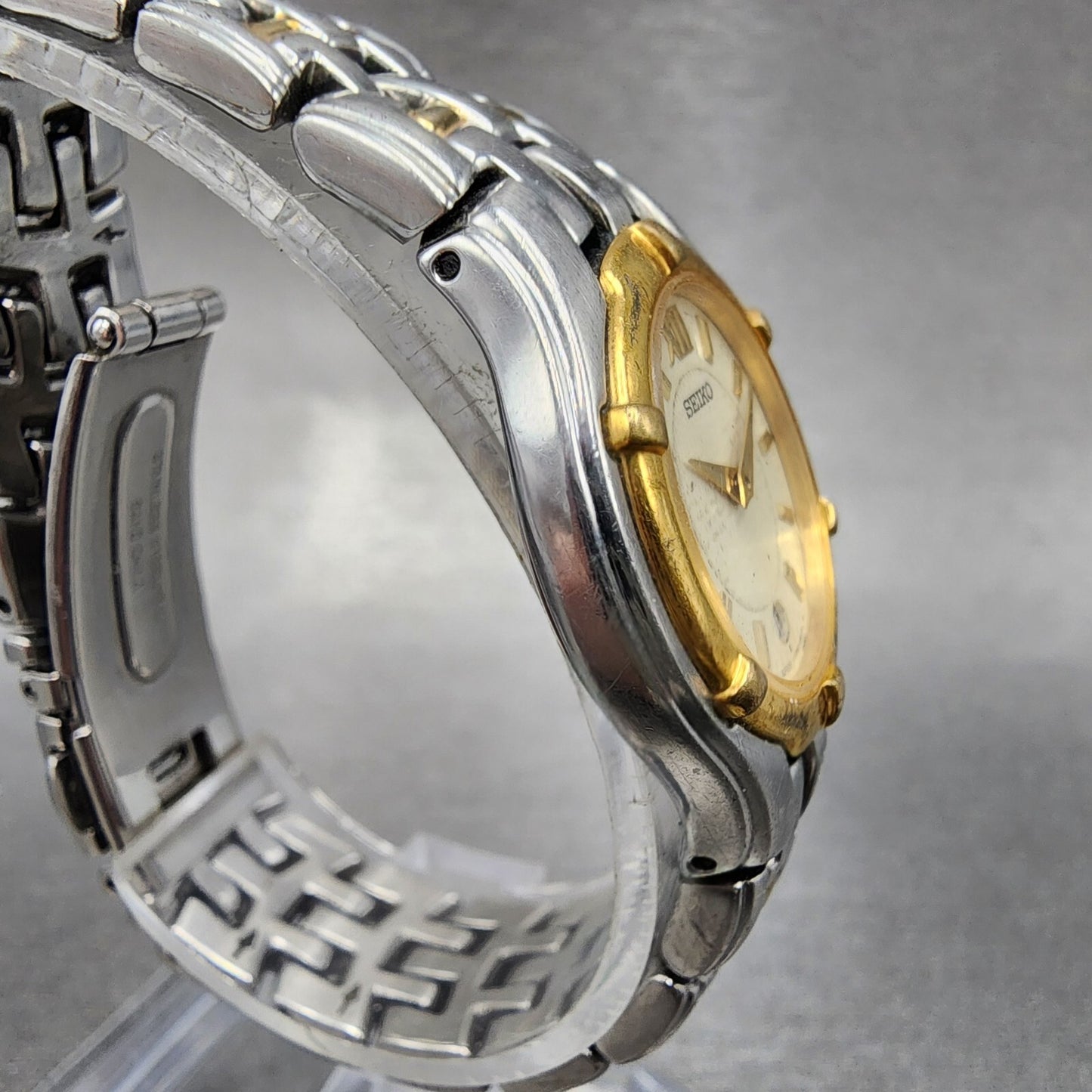 Seiko Watch Women 26mm Champagne Dial Two Tone Date V789-0369 New Battery