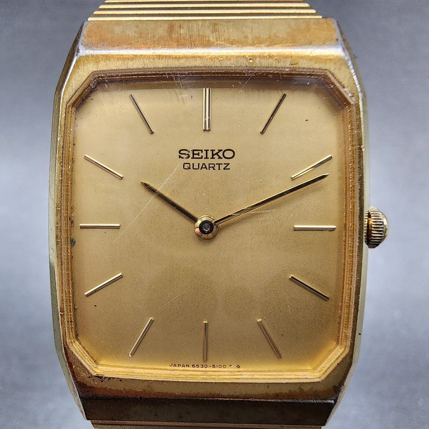 Seiko Tank Watch Men 26mm Gold dial Gold Tone Rectangle 6530-5080 New Battery