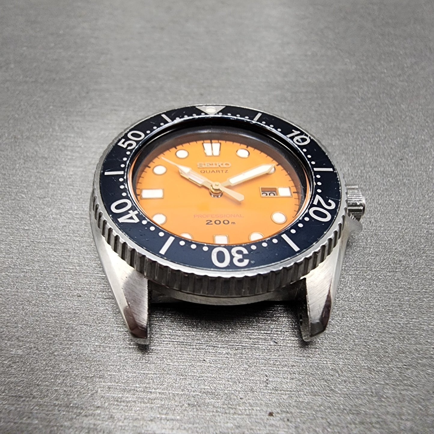 Seiko Professional 200m Diver Watch Women 34mm Orange Dial Silver Tone NewBat