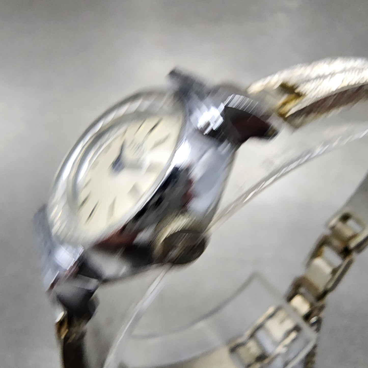 EDOX Watch Women 18mm White Dial Steel Round Manual Wind Runs Vintage