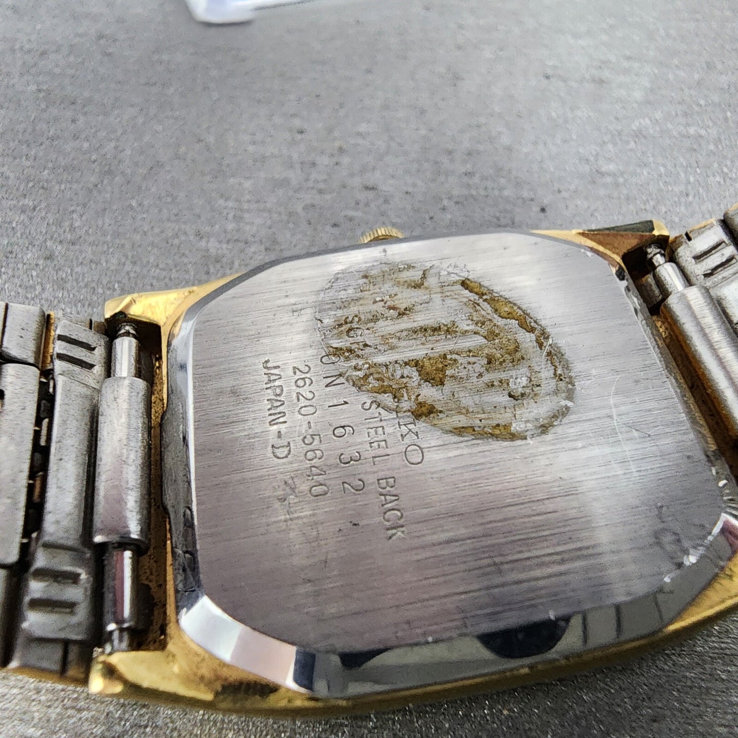 Seiko Tank Watch Men 26mm White Dial Gold Tone Rectangle 2620-5640 PARTS