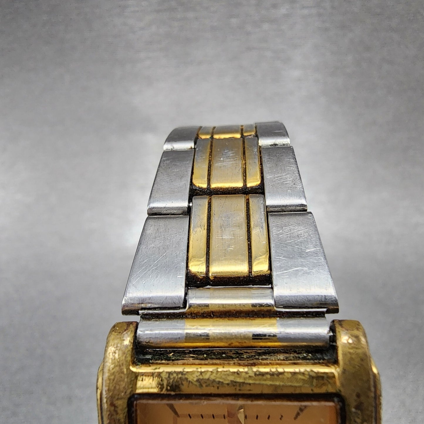 Seiko Tank Watch Men 26mm Champagne Dial Two Tone V701-5e40 New Battery