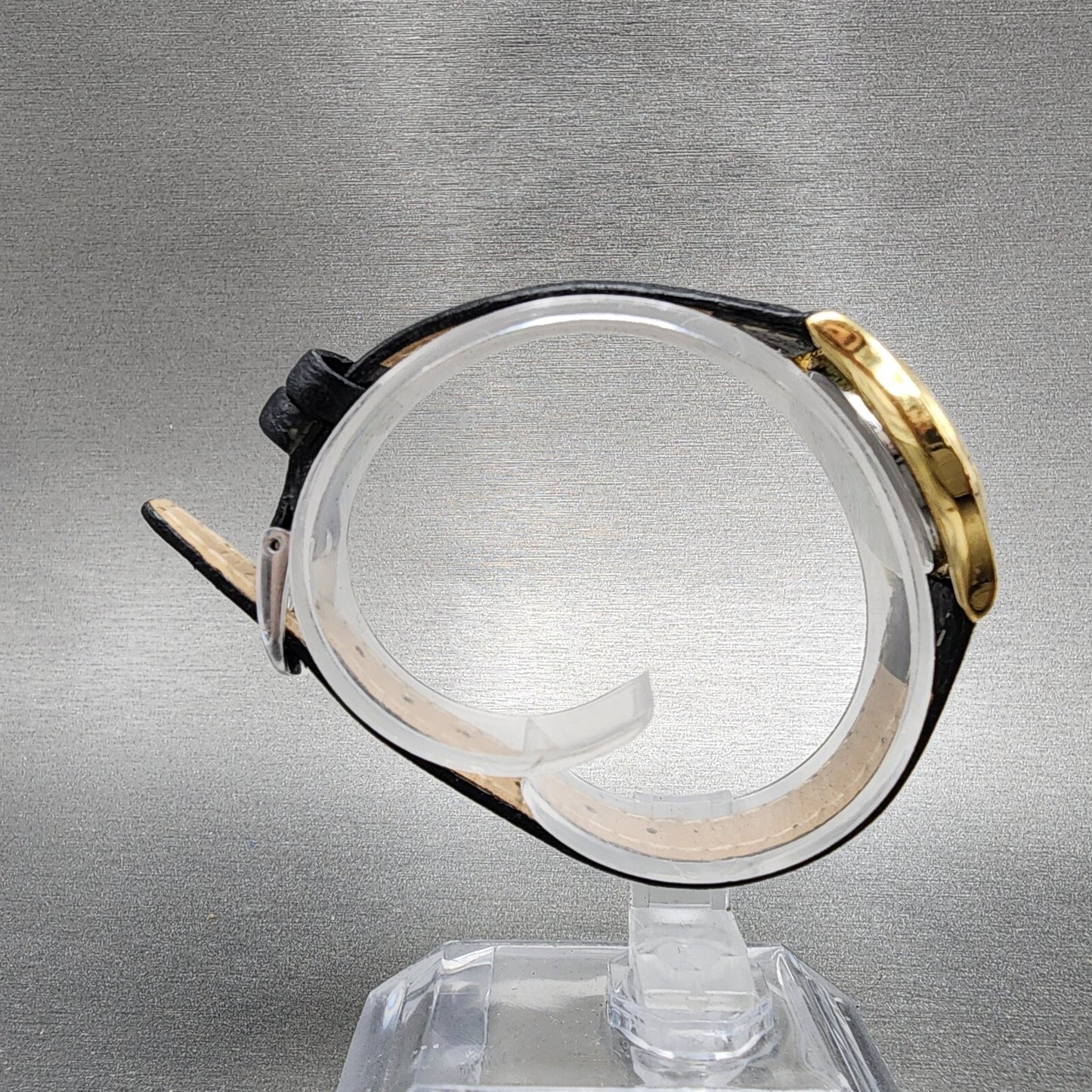 Seiko Watch Women 24mm White Dial Gold Tone Round 1N01-0K00 New Battery