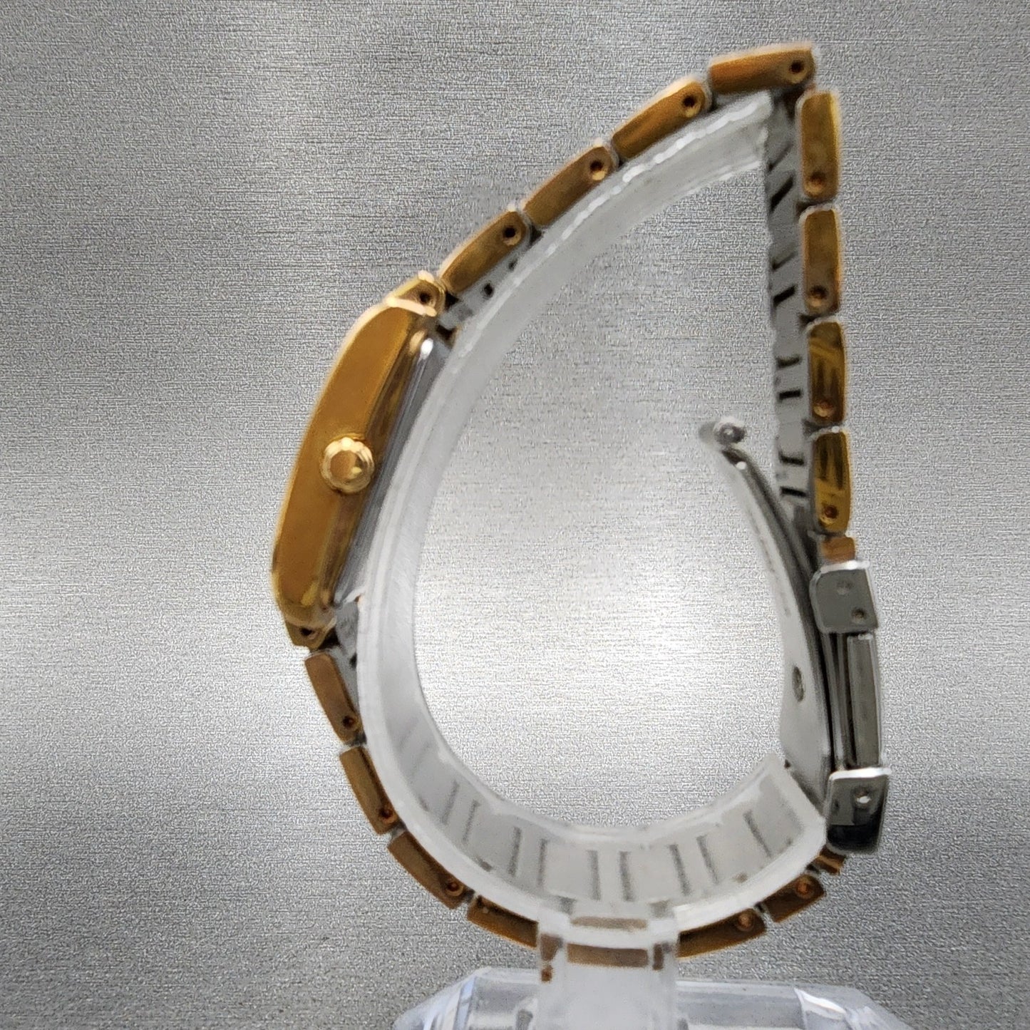 Seiko Lukia Tank Watch Women 21mm Silver Dial Two Tone 1n01-0ea0 New Battery