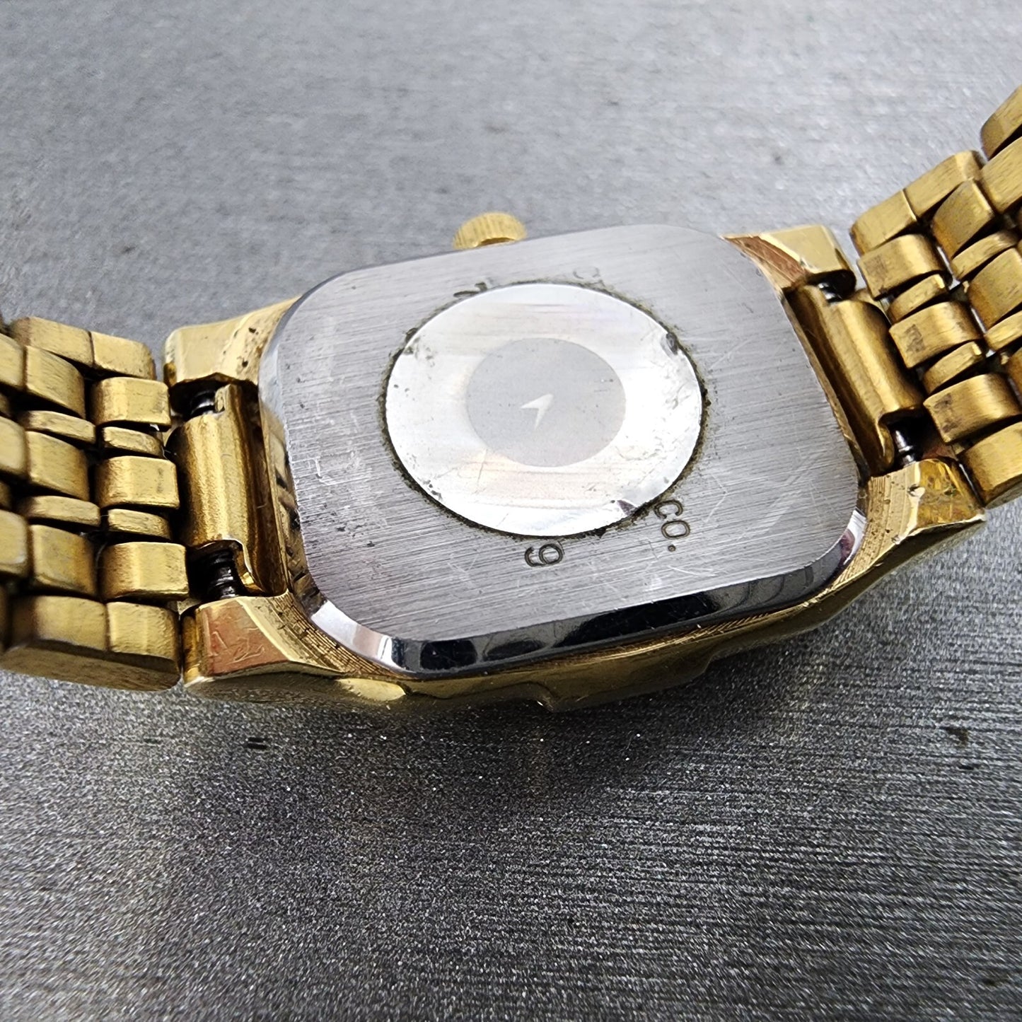 Citizen CQ Tank Watch Women 18mm Cream Dial Gold Tone Rectangle New Battery