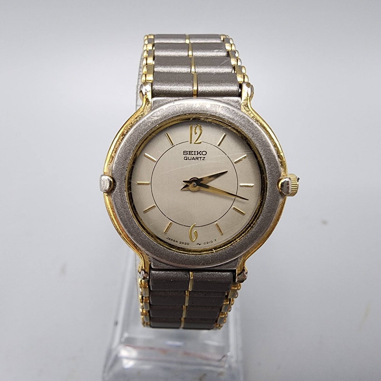 Vintage Seiko Watch Women Two Tone Gray Dial 24mm Round 2P20-001H New Battery