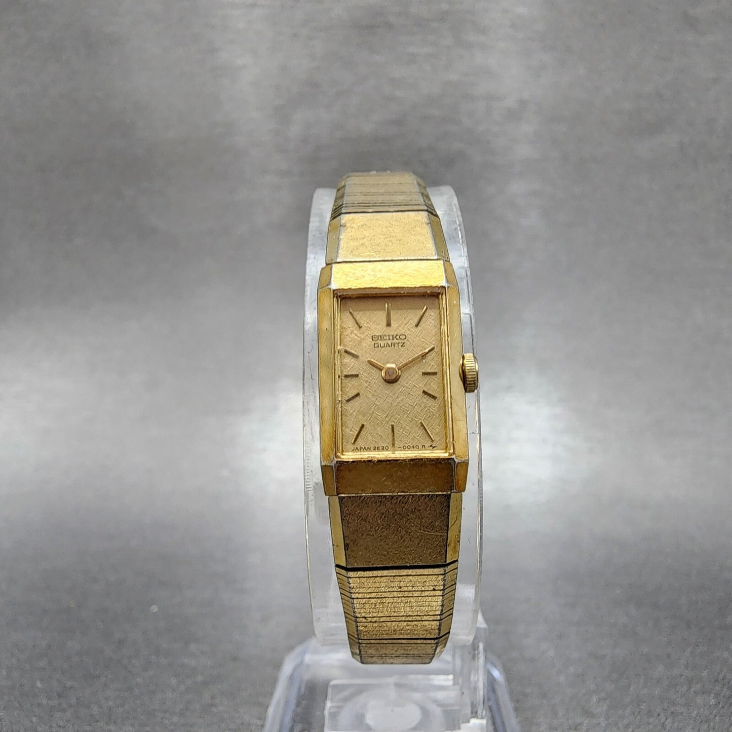 Seiko Tank Watch Women 12mm Champagne Dial Gold Tone 2e20-5029 New Battery
