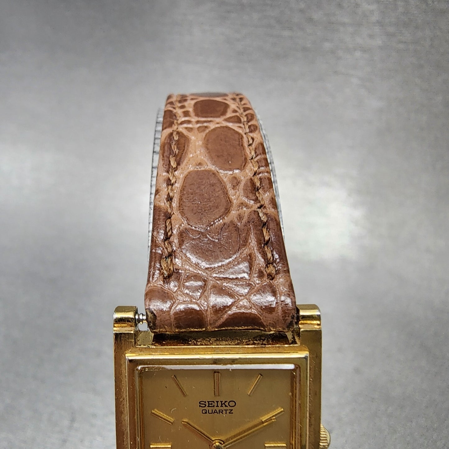 Seiko Tank Watch Women 20mm Champagne Dial Gold Tone 7320-5430 New Battery