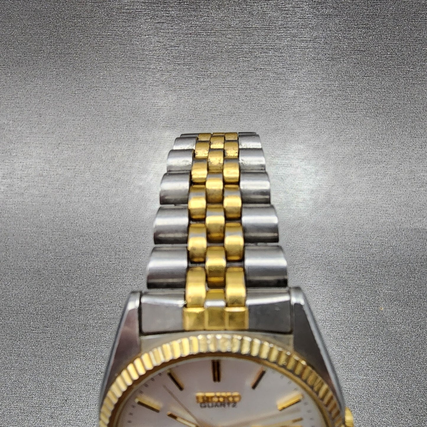 Seiko SQ President Watch Men 37mm Silver Dial Two Tone Daydate 5y23-8a69 New Bat