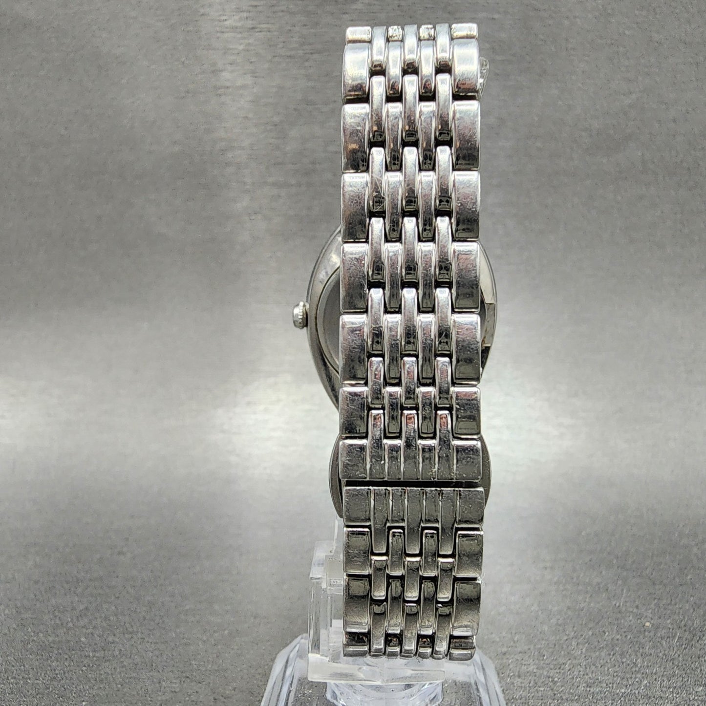 Bulova Diamond Watch Women 30mm Silver Dial Silver Tone 96R212 New Battery
