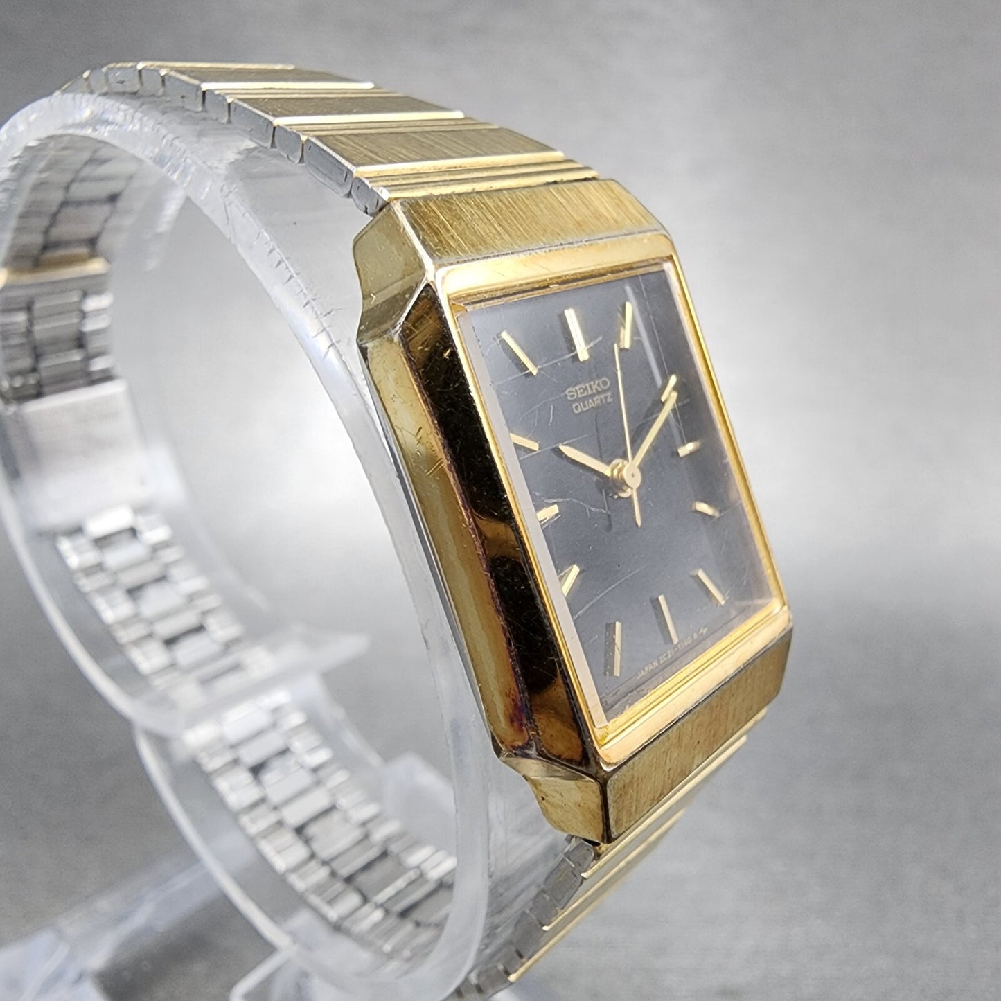 Seiko Tank Watch Women 19mm Black Dial Gold Tone Octagon 2C21-5220 New Battery
