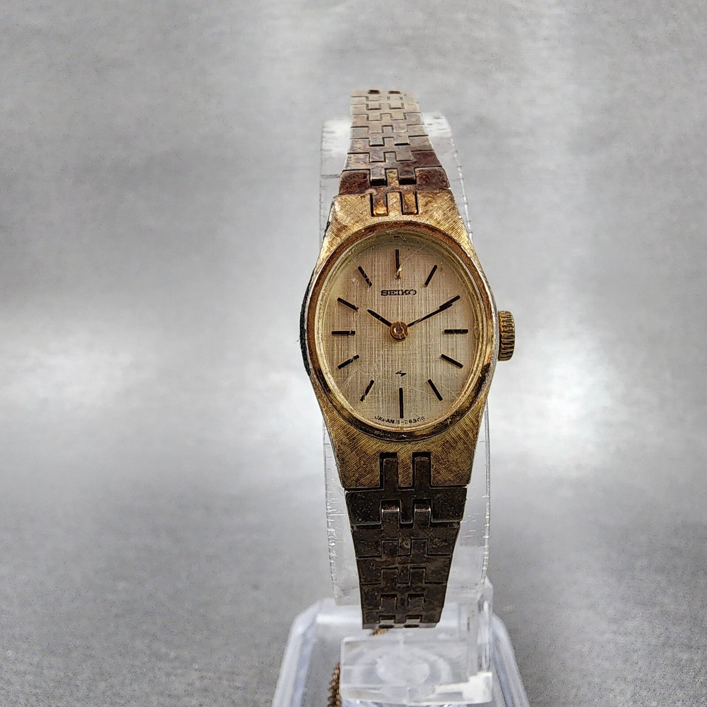Seiko Watch Women 17mm Champagne Dial Gold Tone Manual Wind Oval 11-7849 Runs