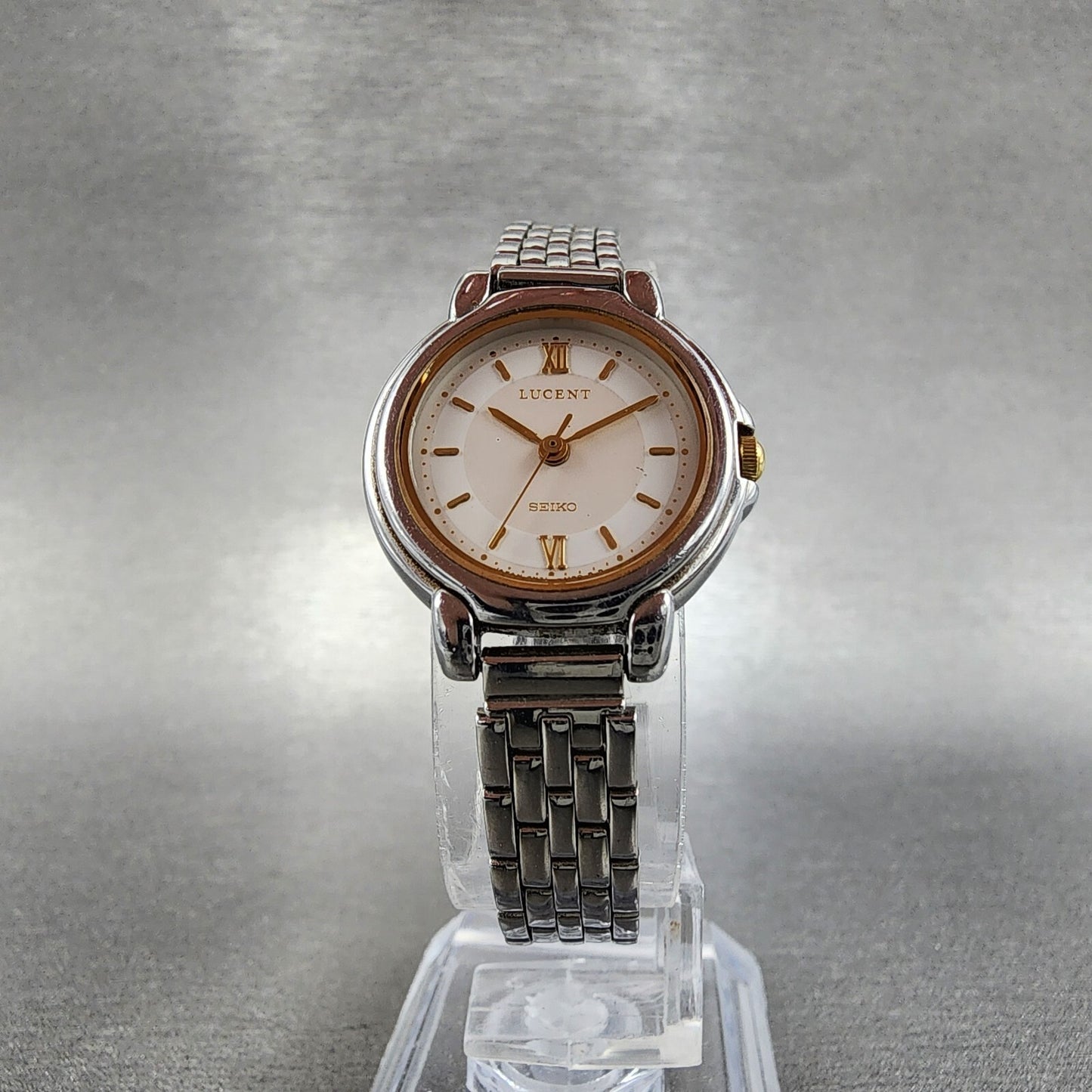 Seiko Lucent Watch Women 23mm White Dial Silver Tone Round 4N21-0610 New Battery