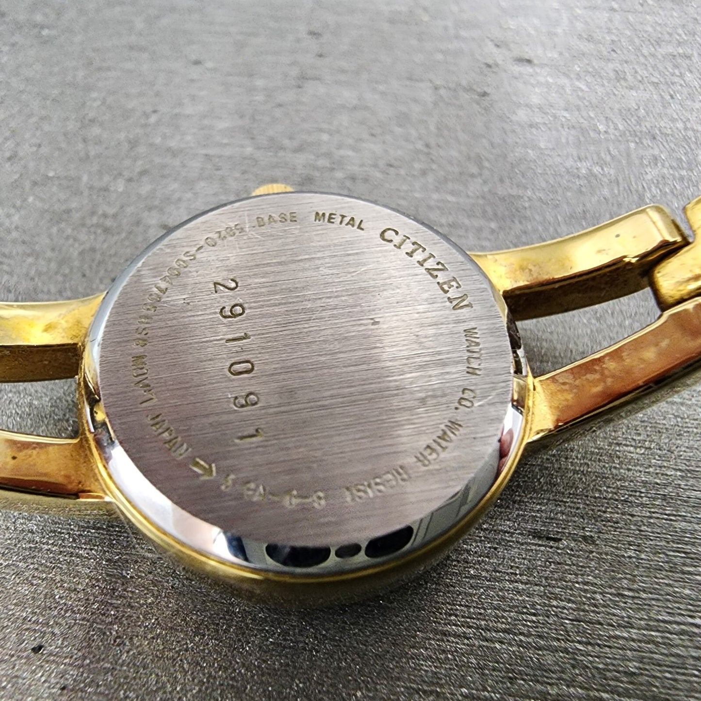 Citizen Watch Women 20mm MOP Dial Gold Tone Crystal Bezel Round New Battery