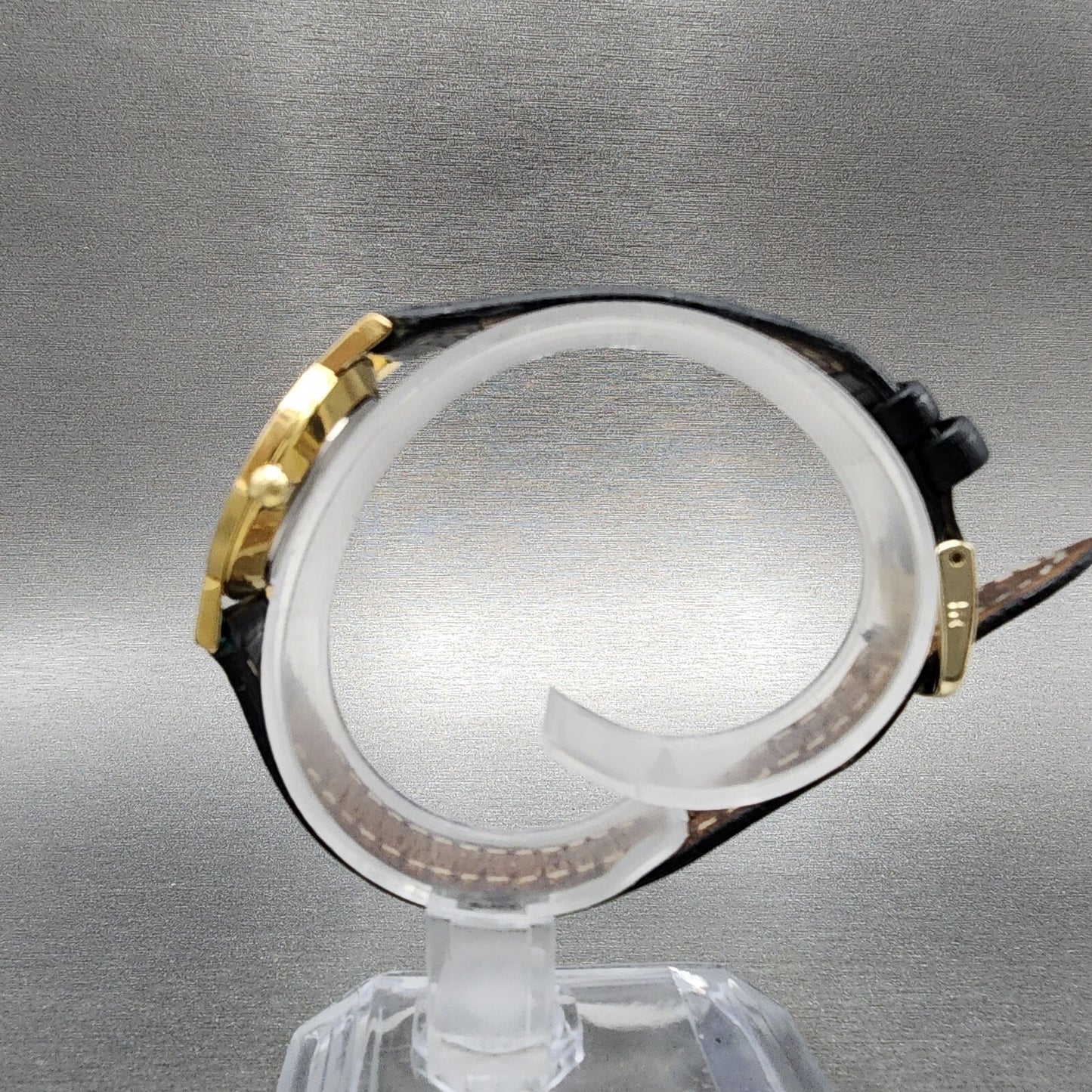 Movado Museum Watch Women 25mm Black Dial Gold Tone Round 87-25-832 New Battery