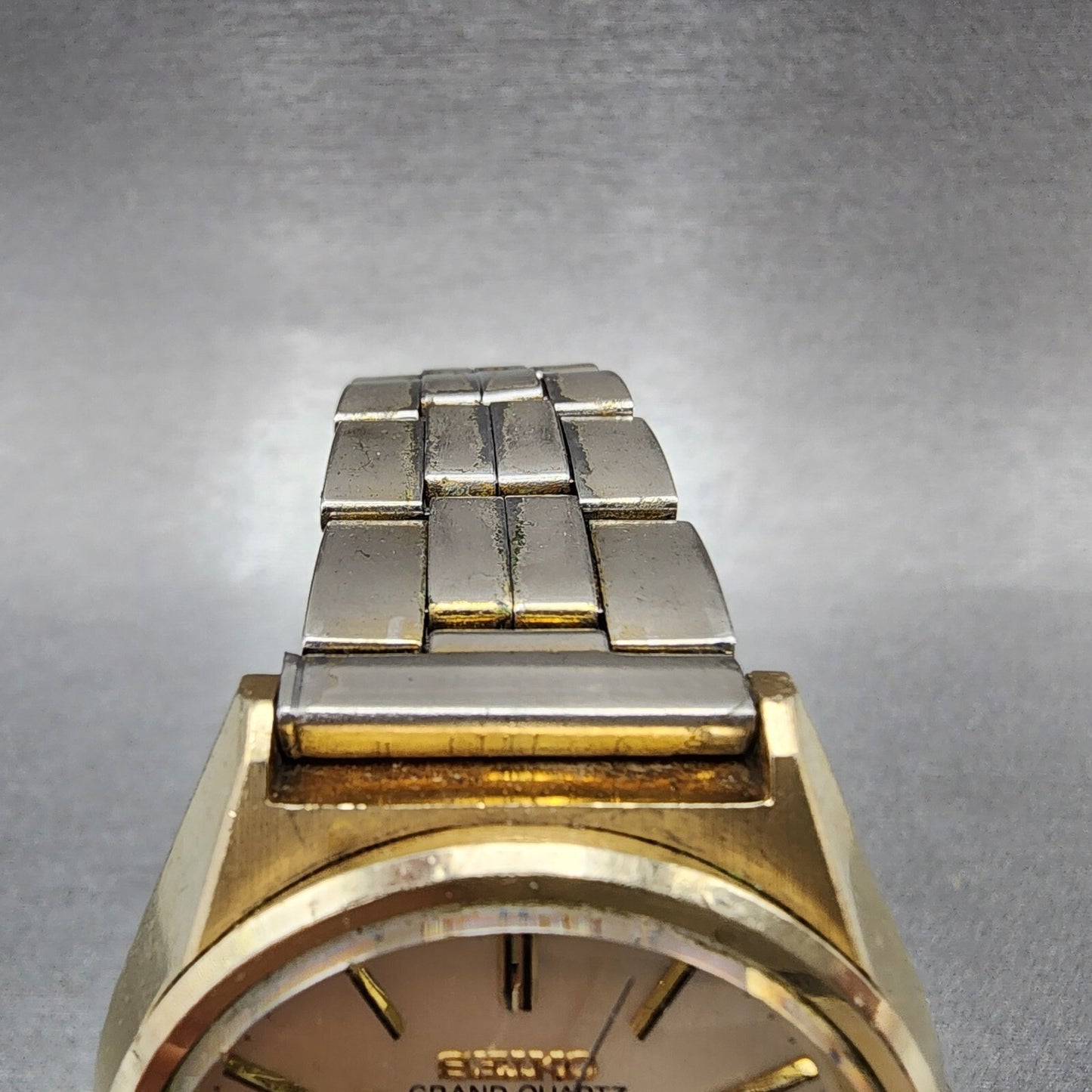 Seiko Grand Quartz Watch Men 38mm Champagne Dial Gold Tone Daydate New Bat