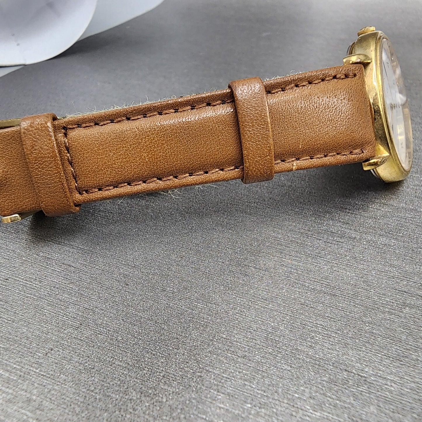 Seiko Avenue Watch Men 32mm White Dial Gold Tone Round 5P31-6A70 New Battery