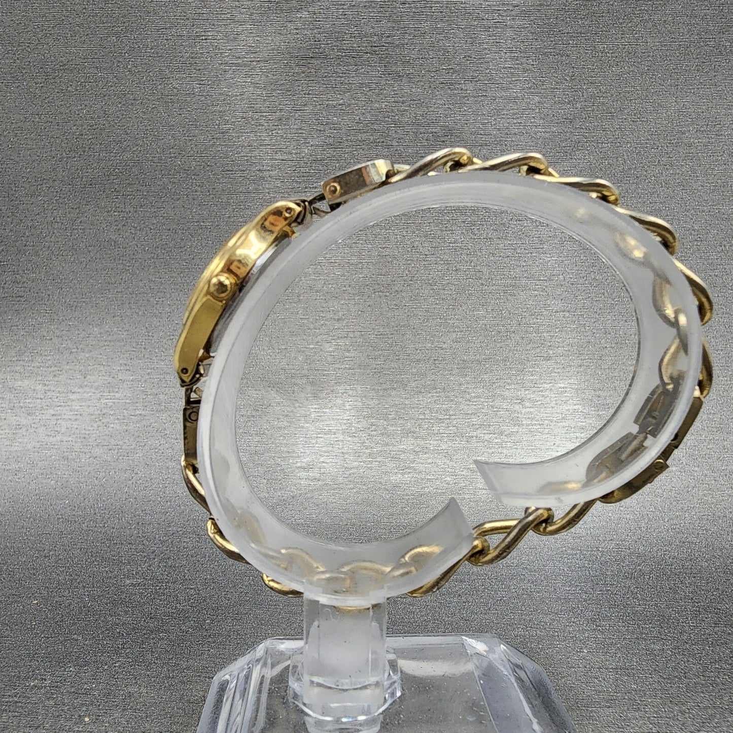 Seiko Watch Women 20mm White Dial Gold Tone Round 1N01-0E19 New Battery VTG