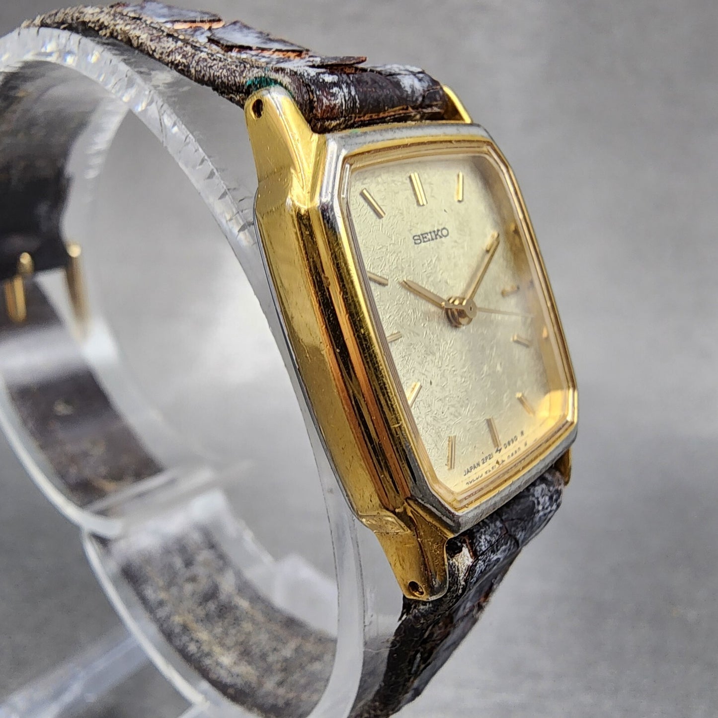 Seiko Tank Watch Women 20mm Champagne Dial Gold Tone 2p21-5220 New Battery