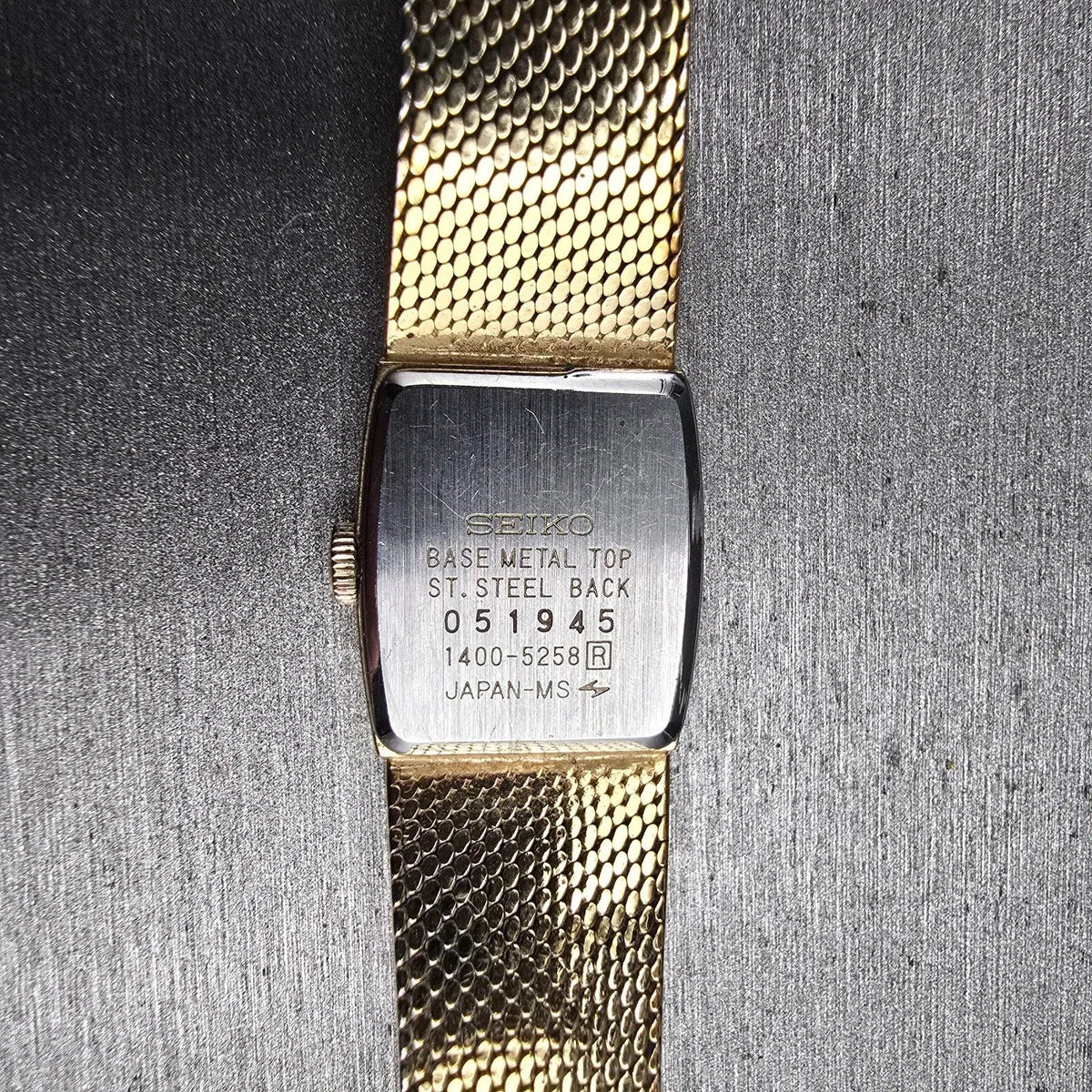 Seiko Watch Women 17mm Gold Dial Gold Tone Rectangle 1400-5258 New Battery10