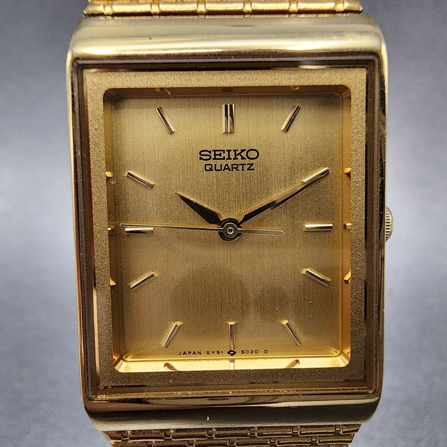 Seiko Tank Watch Men 23mm Champagne Dial Gold Tone 5y91-5049 New Battery