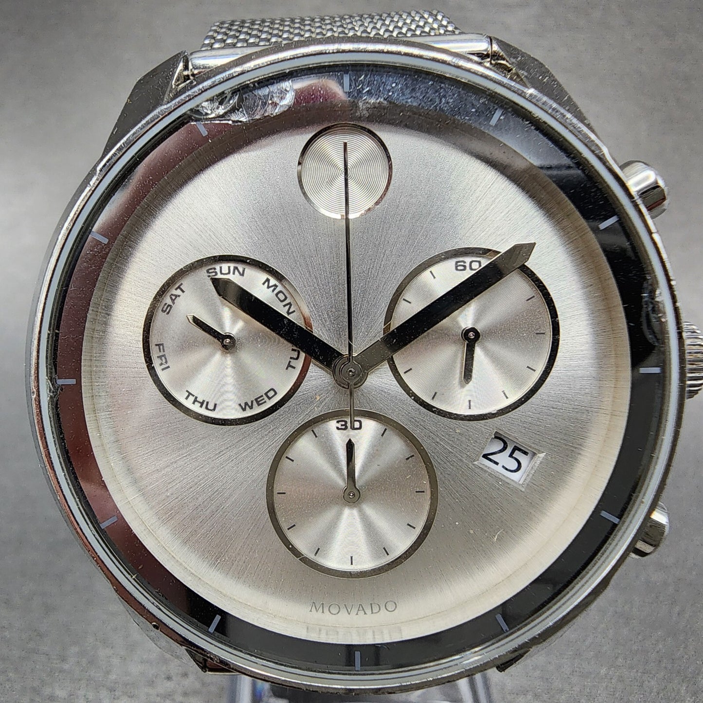 Movado Bold Chronograph Watch Men 44mm Silver Dial Steel Daydate Round New batt