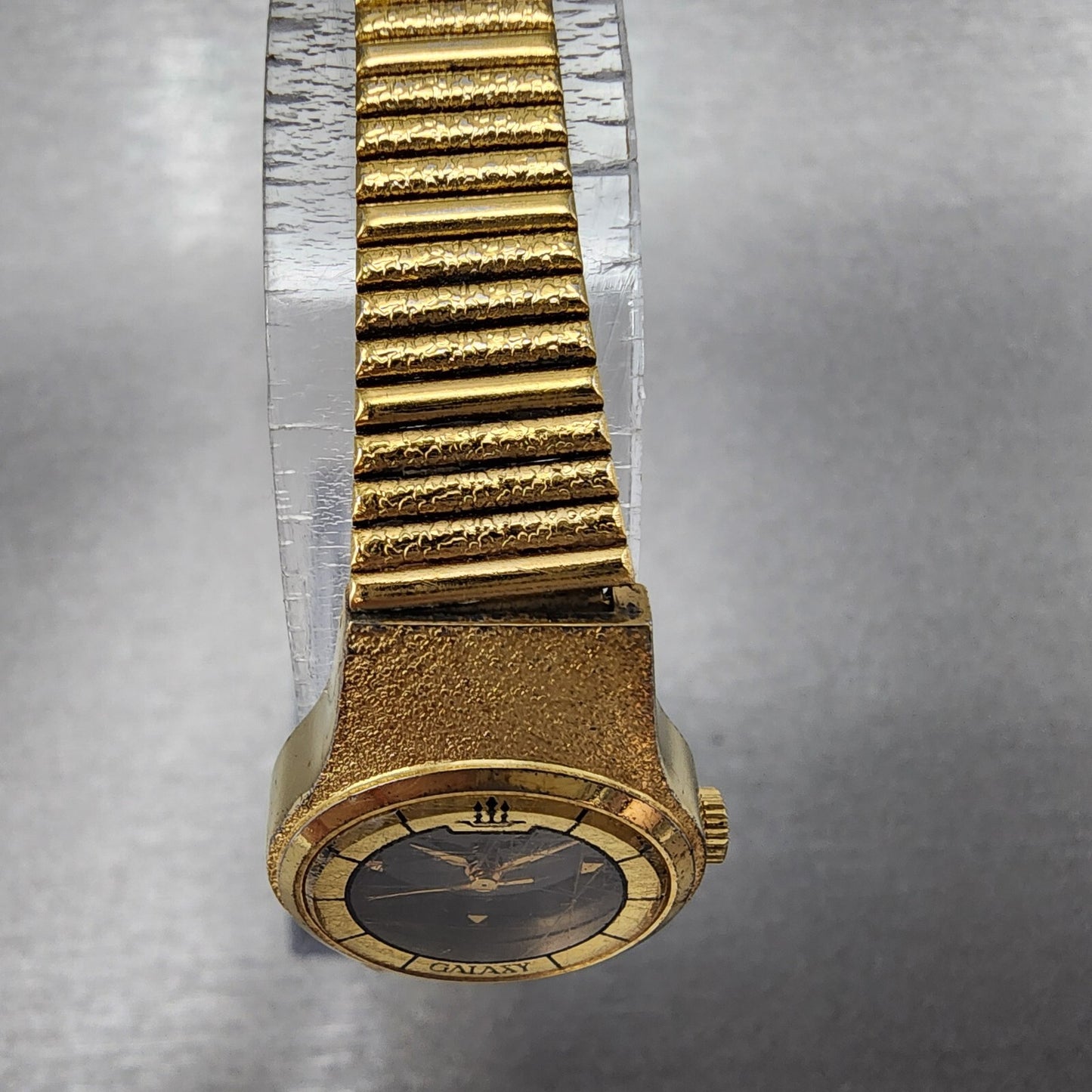 VTG Seiko Galaxy Watch Women 20mm Black Dial Gold Tone Round 8Y21-0030 New Batt