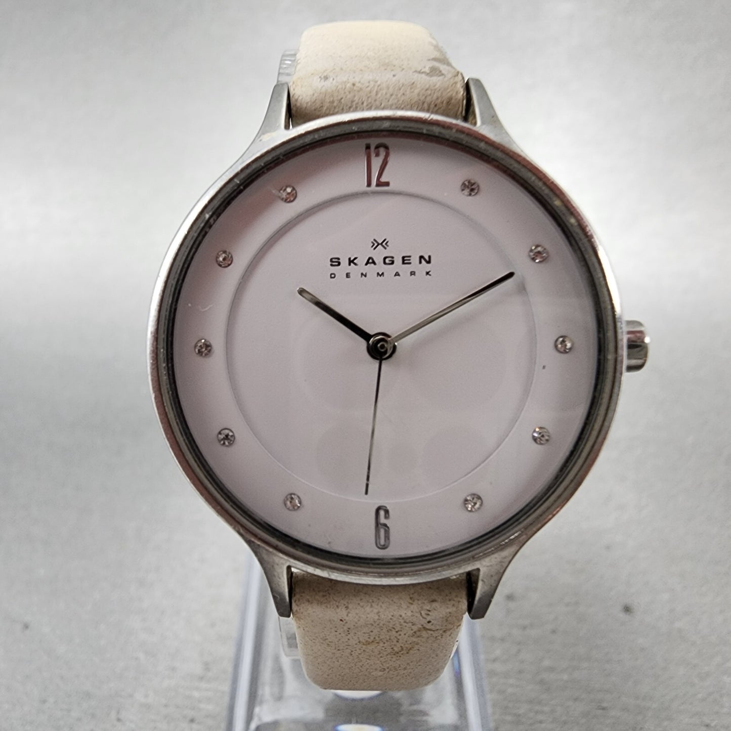 Skagen Watch Women 30mm White Dial Steel Round Leather Band SKW2145 New Battery