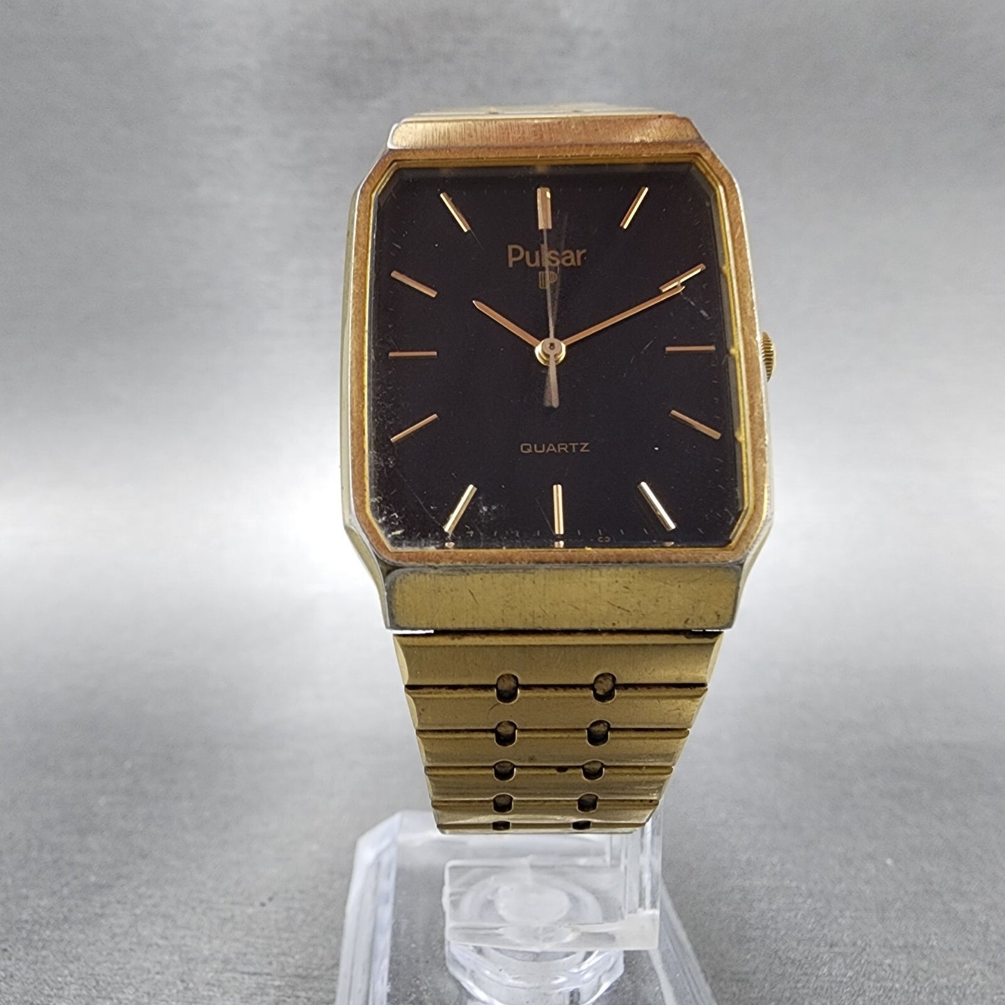 Pulsar Tank Watch Men 28mm Black Dial Gold Tone Rectangle V321-5009 New battery