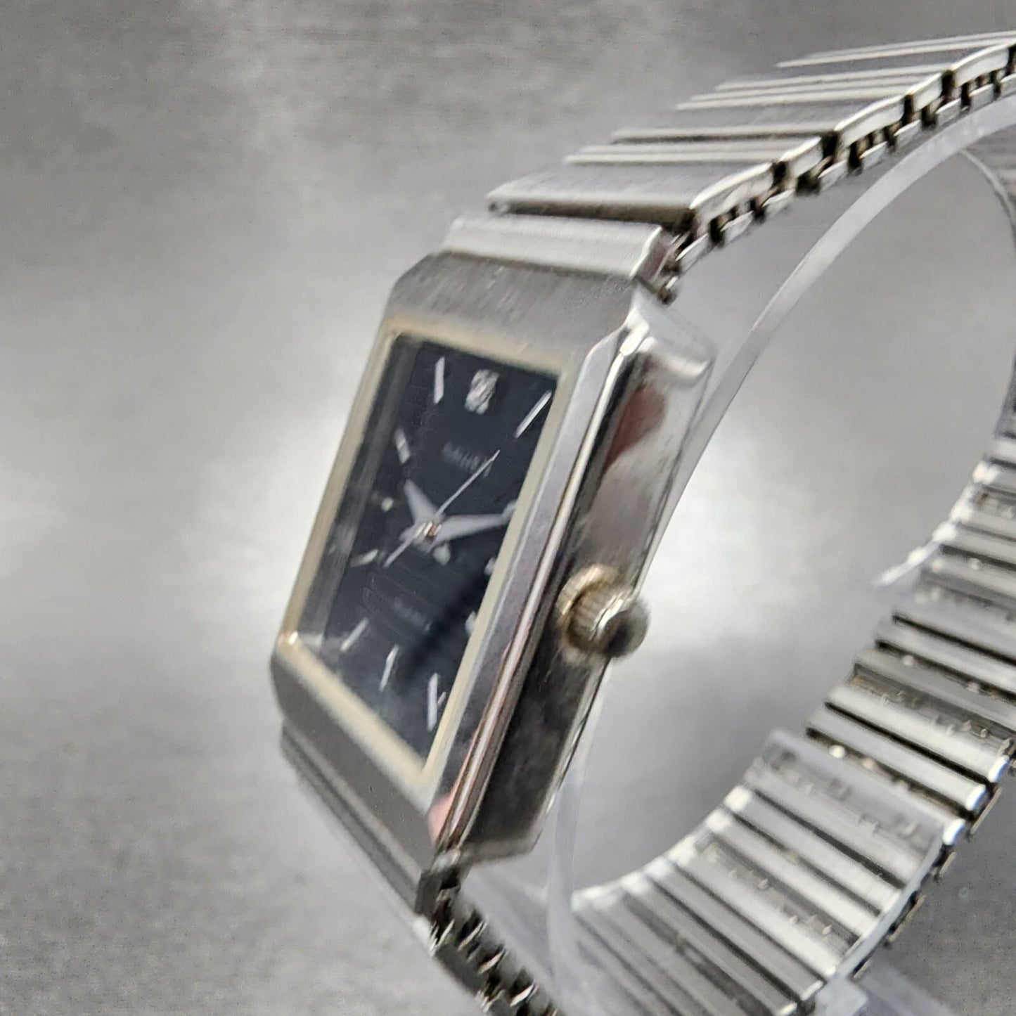 Gruen Tank Watch Women 20mm Black Dial Silver Tone Rectangle 227-2035 New Batt