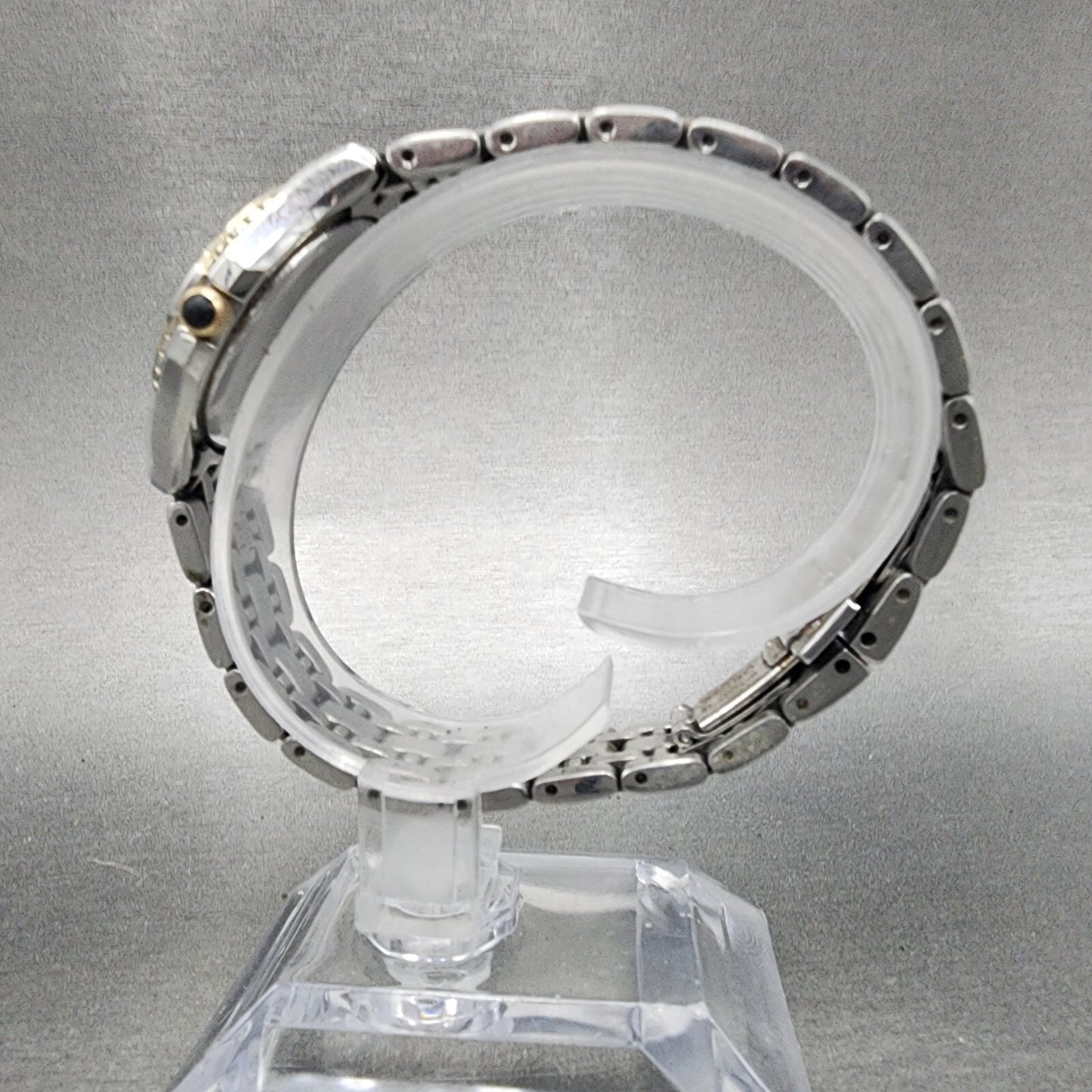 Seiko Watch Women 28mm White Dial Two Tone Date Round 7N82-0GE0 New Battery