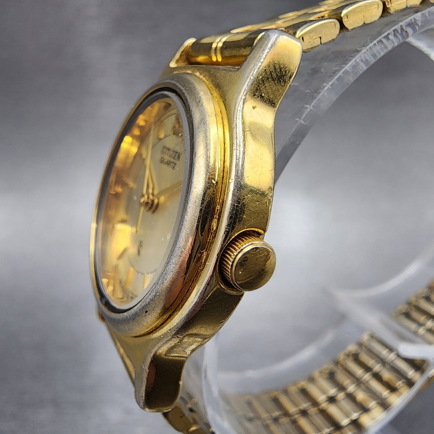 Citizen CQ Watch Women 26mm Champagne Dial Gold Tone Round 6030-075145 New Batt