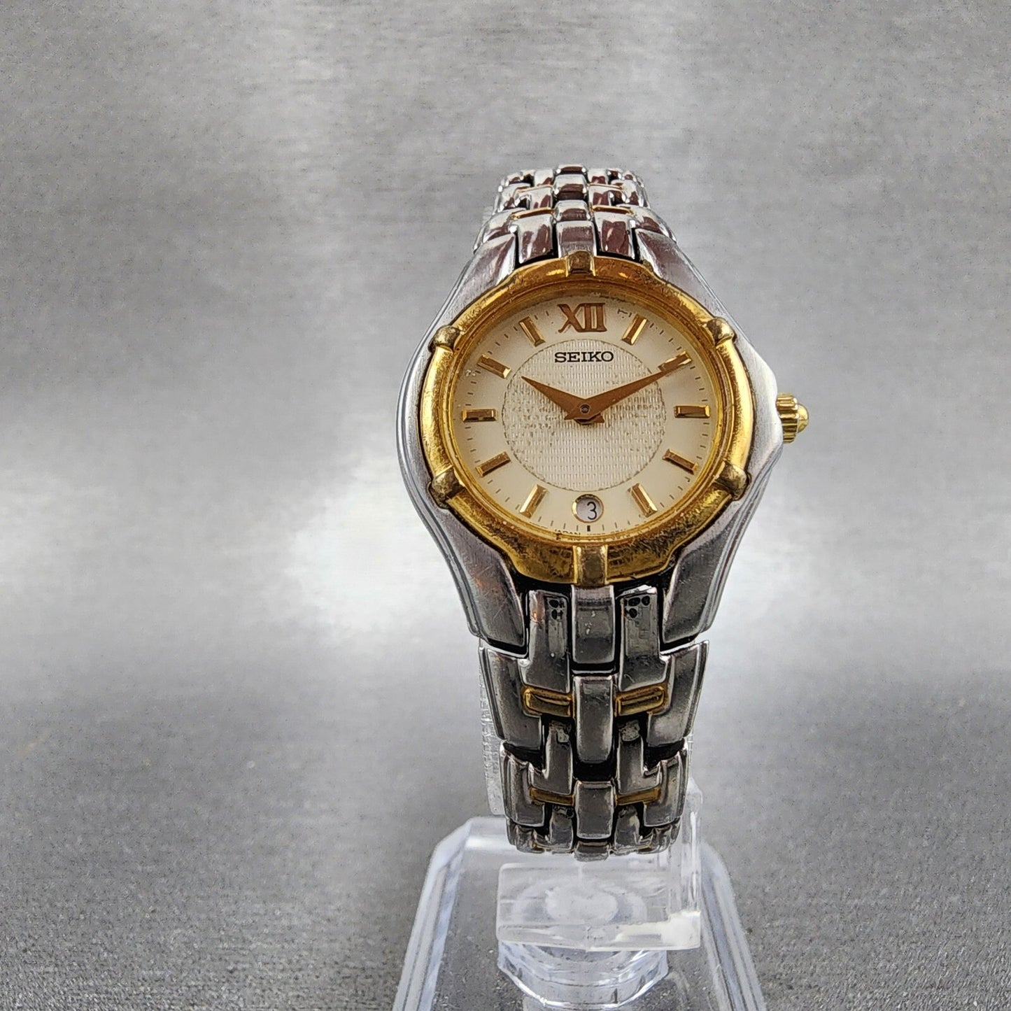 Seiko Watch Women 26mm Champagne Dial Two Tone Date V789-0369 New Battery