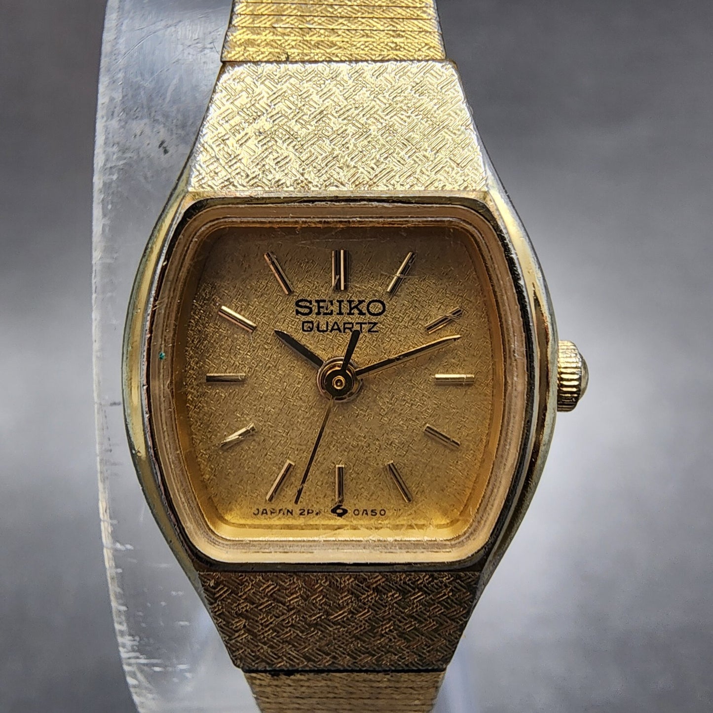 Seiko Watch Women 17mm Gold Dial Gold Tone Hexagon 2P21-5A29 New Battery