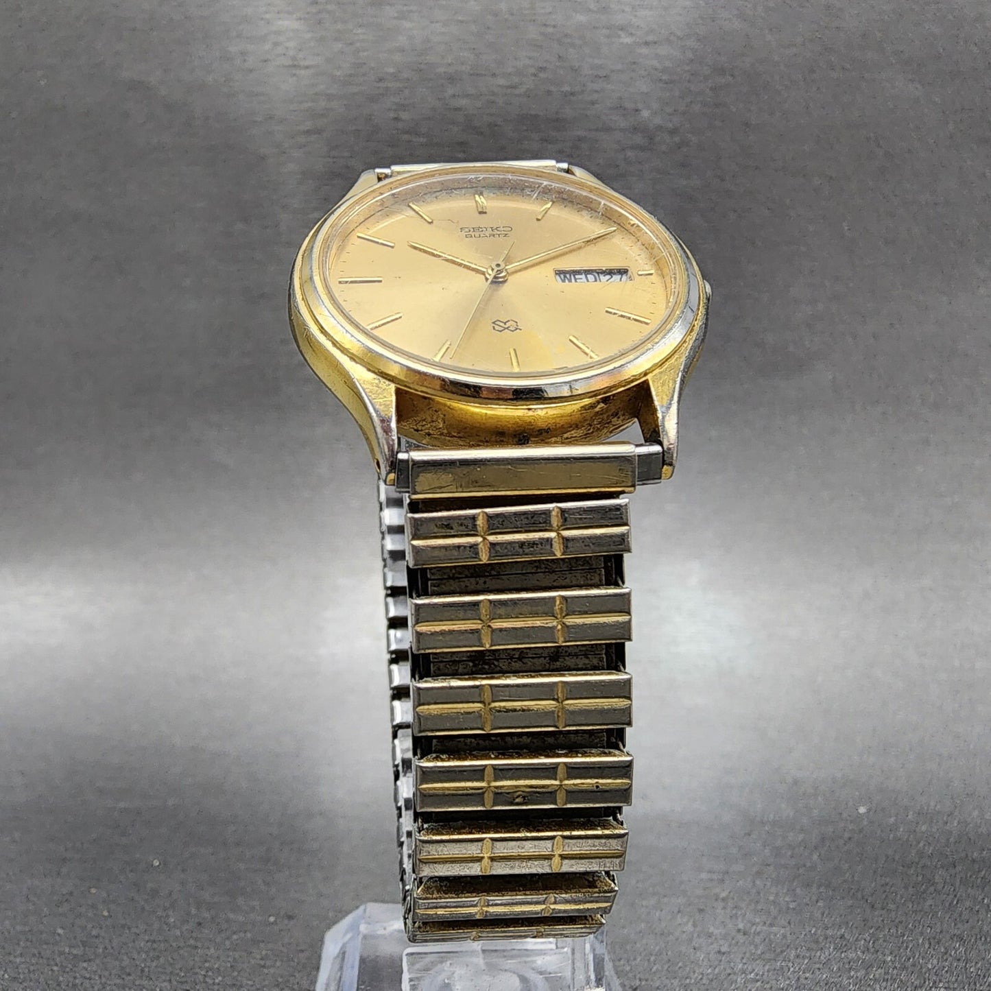 Seiko SQ Watch Men 34mm Gold Dial Gold Tone Dadyate Round 5Y23-7079 New Battery