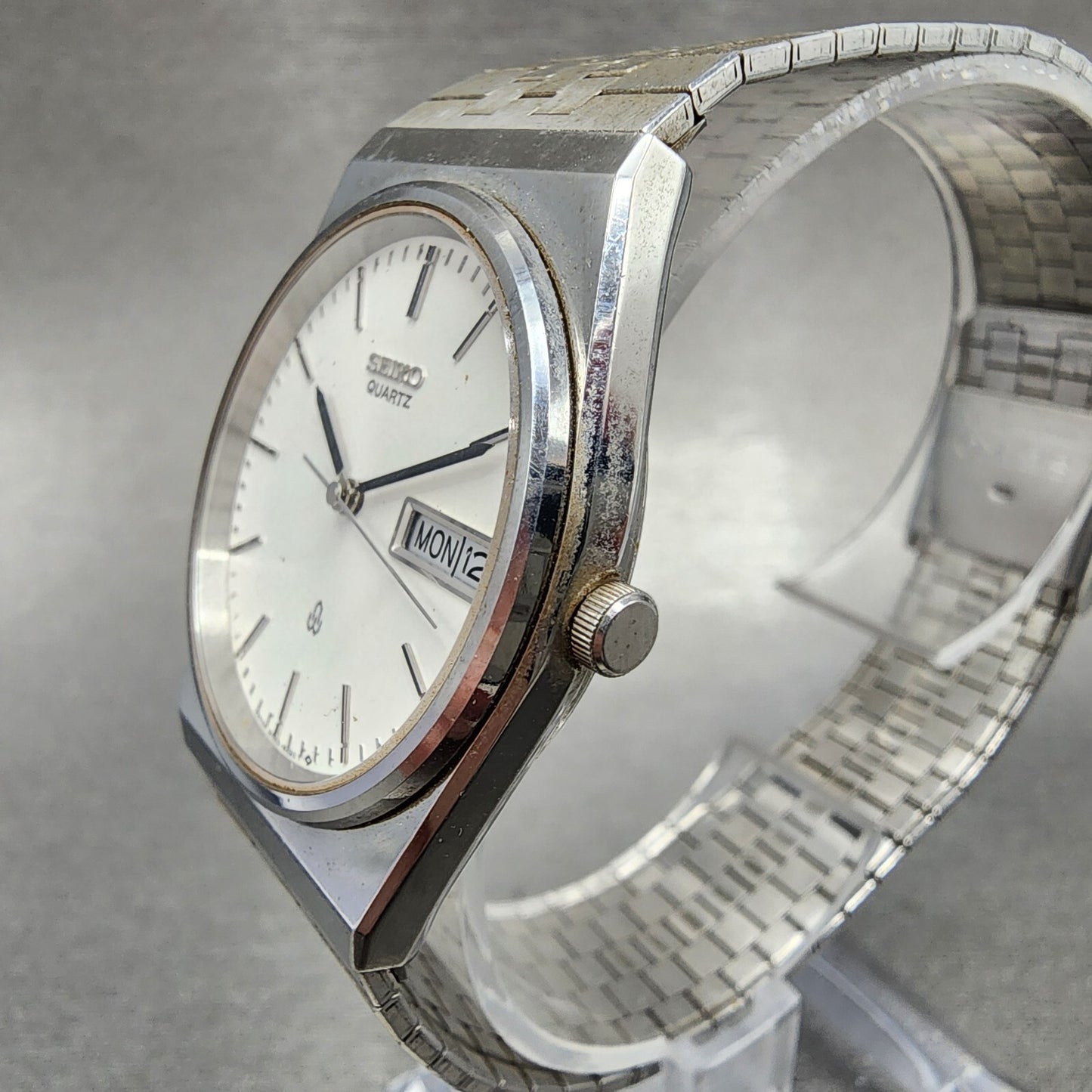 Seiko Watch Men 32mm White Dial Silver Tone Daydate 9063-6020 New Battery
