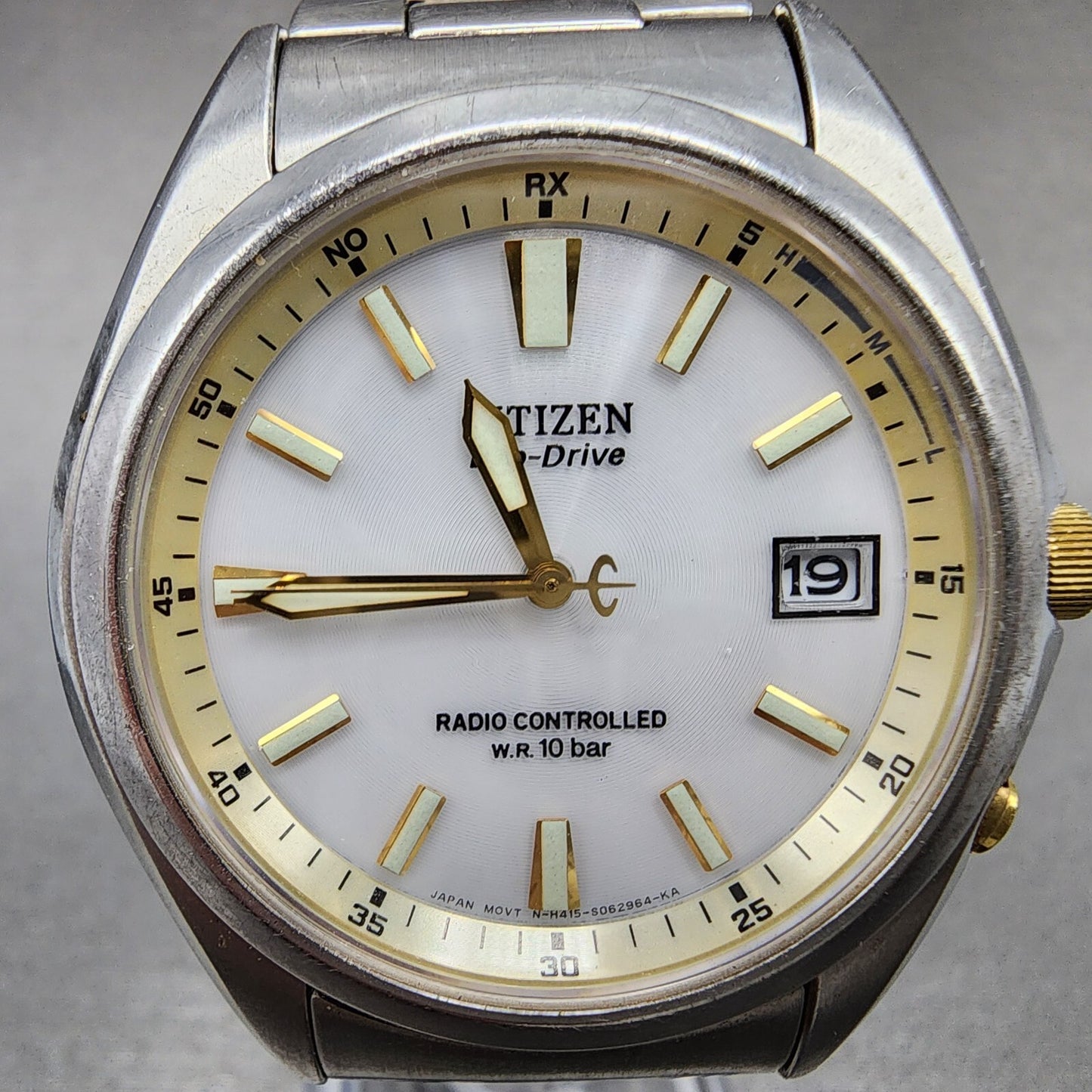 Citizen Eco-Drive Watch Men 38mm Silver Dial Steel Date Atomic Runs H415-503303