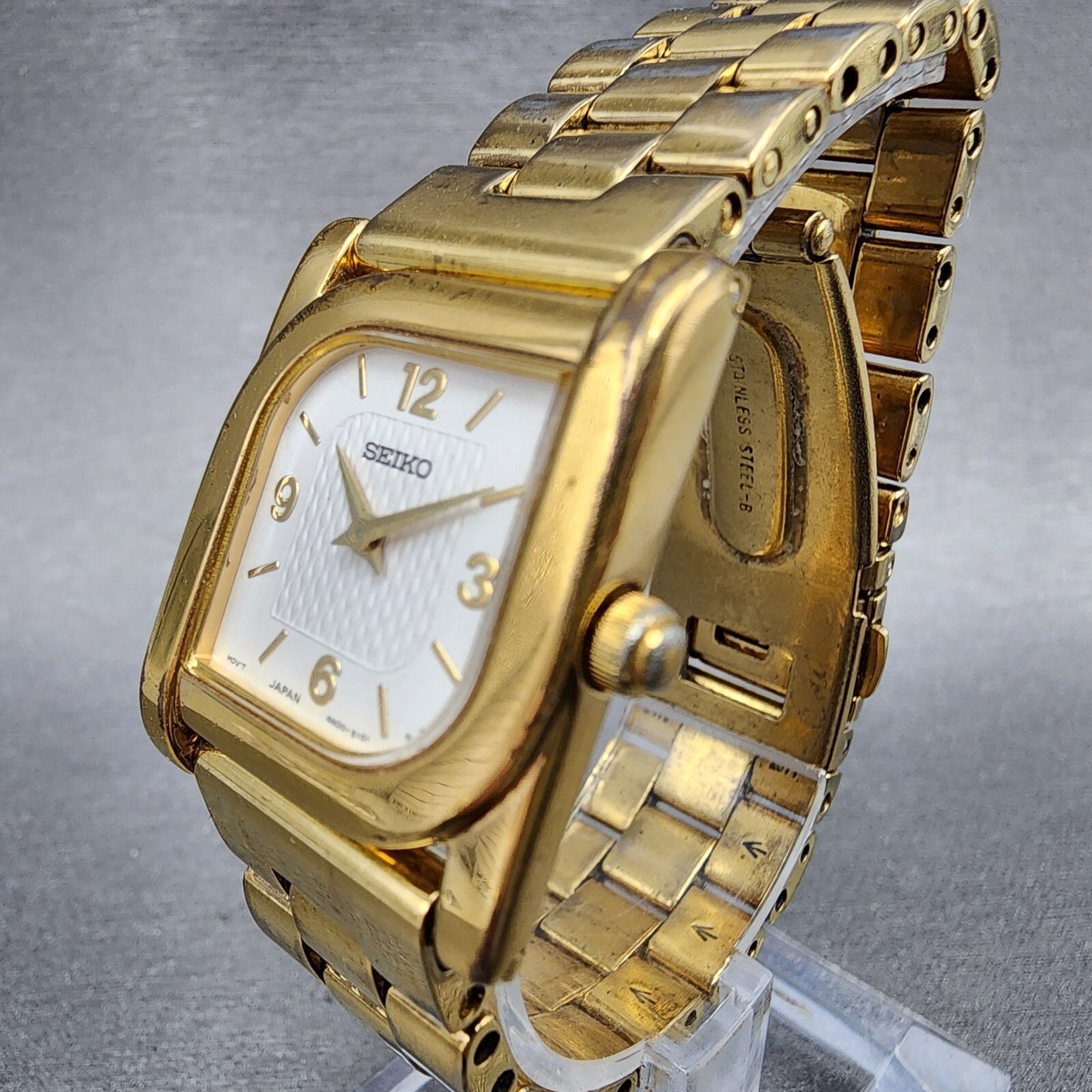 Seiko Watch Women 23mm White Dial Gold Tone Rectangle 4N00-6769 New Battery