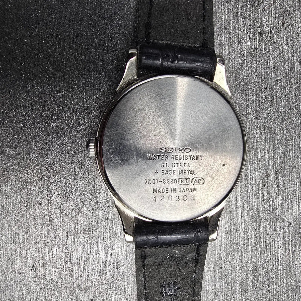 Seiko Watch Women 24mm White Dila Silver Tone Round 7N01-6880 New Battery10