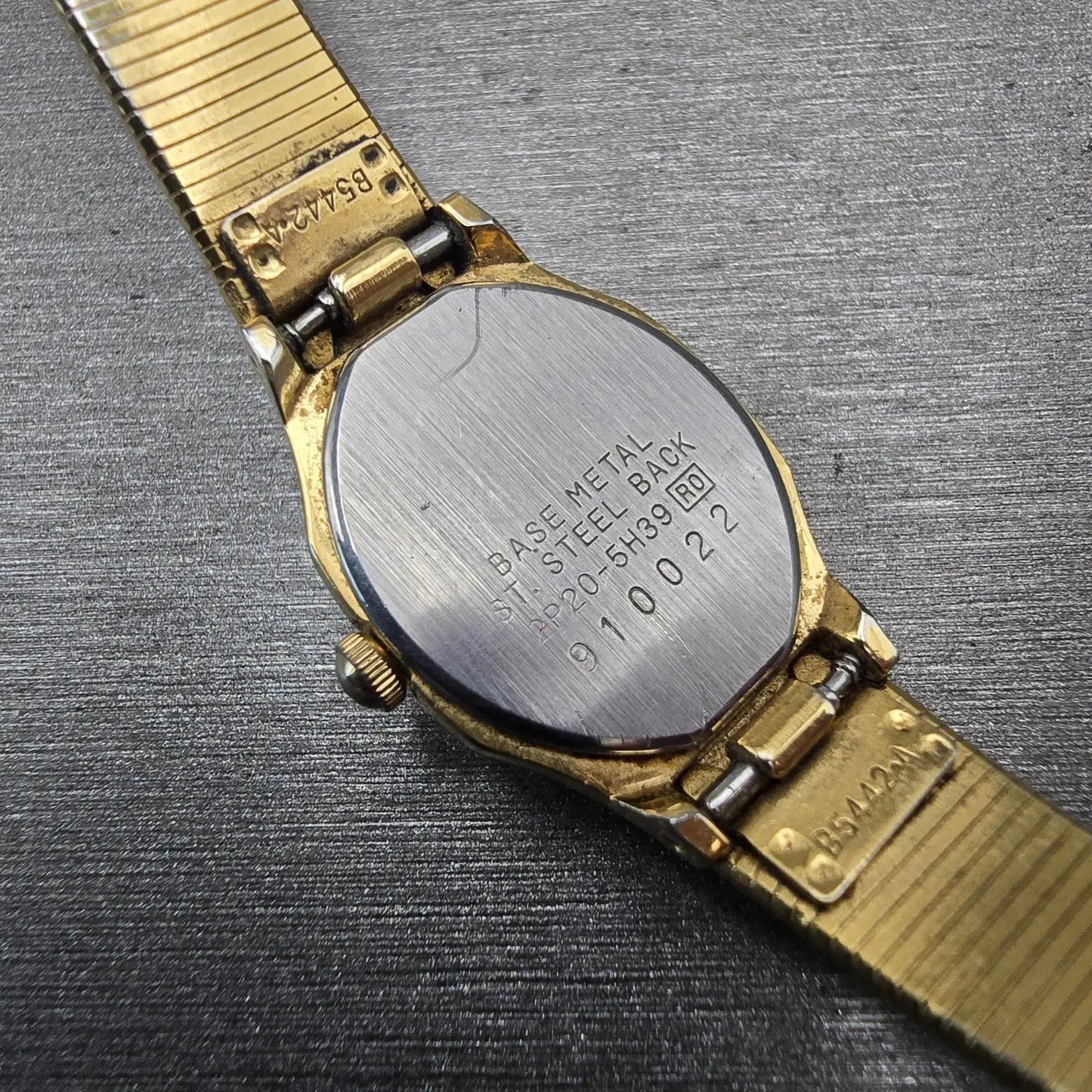 Seiko Watch Women 16mm Gold Dial Gold Tone Octagon 2P20-5H39 New Battery Vintage10