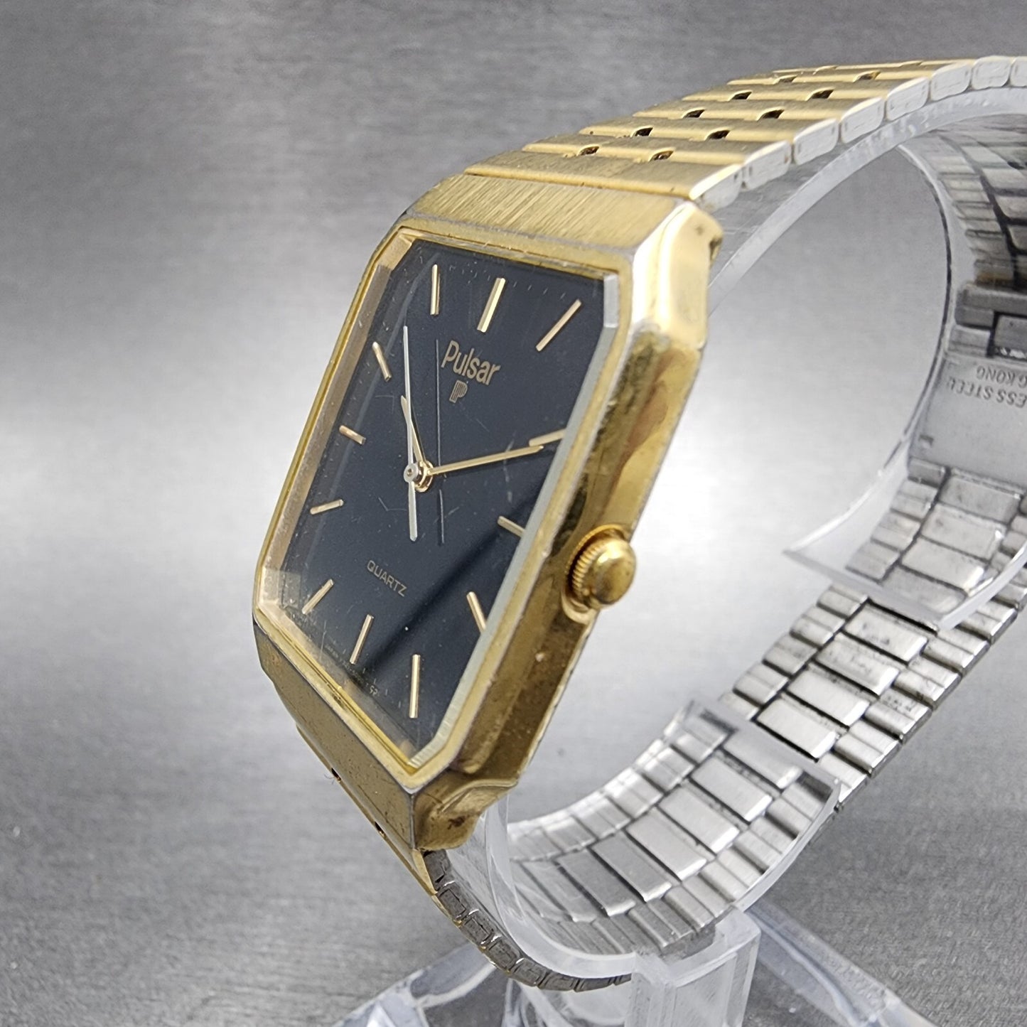 Pulsar Tank Watch Men 28mm Black Dial Gold Tone Rectangle V321-5009 New battery