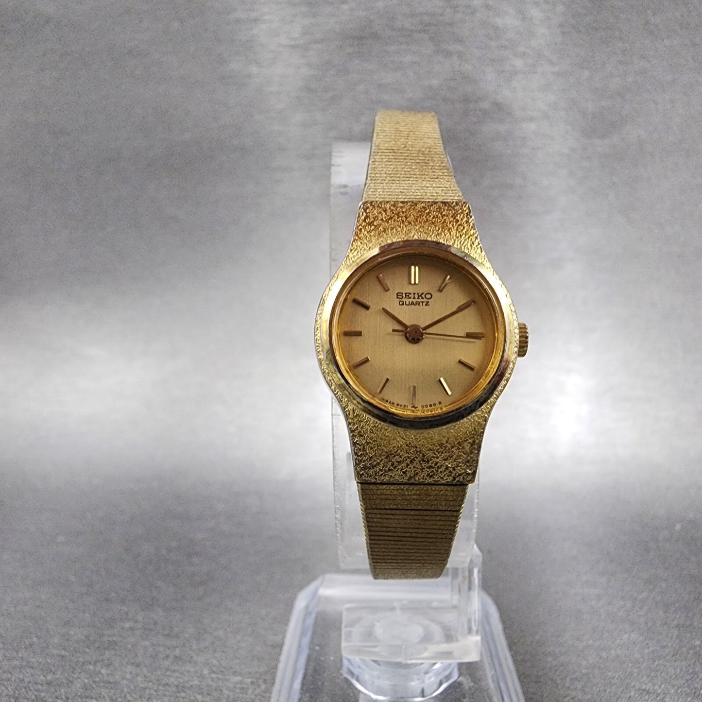 Seiko Watch Women 20mm Gold Dial Gold Tone Round 8Y21-0200 New Battery