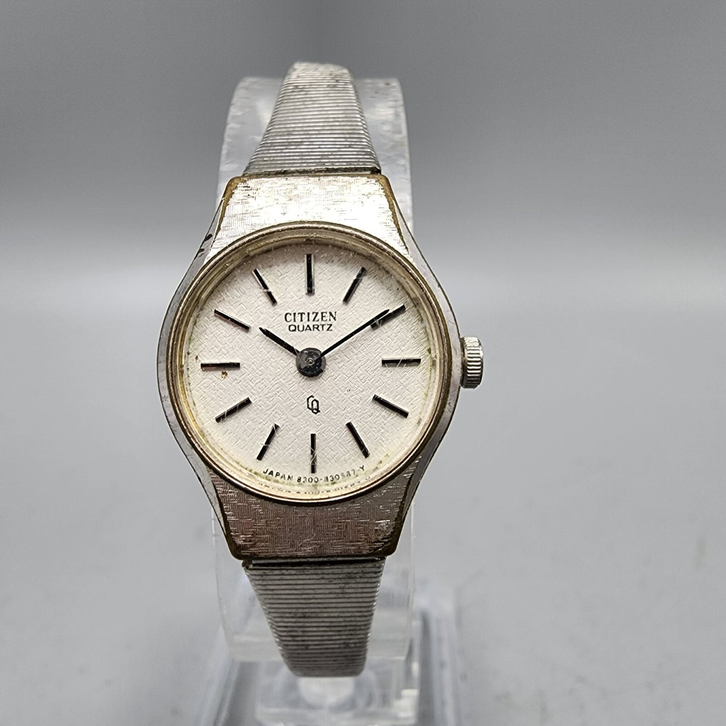VTG Citizen CQ Watch Women 20mm Silver Dial Silver Tone 4-830385 New Battery