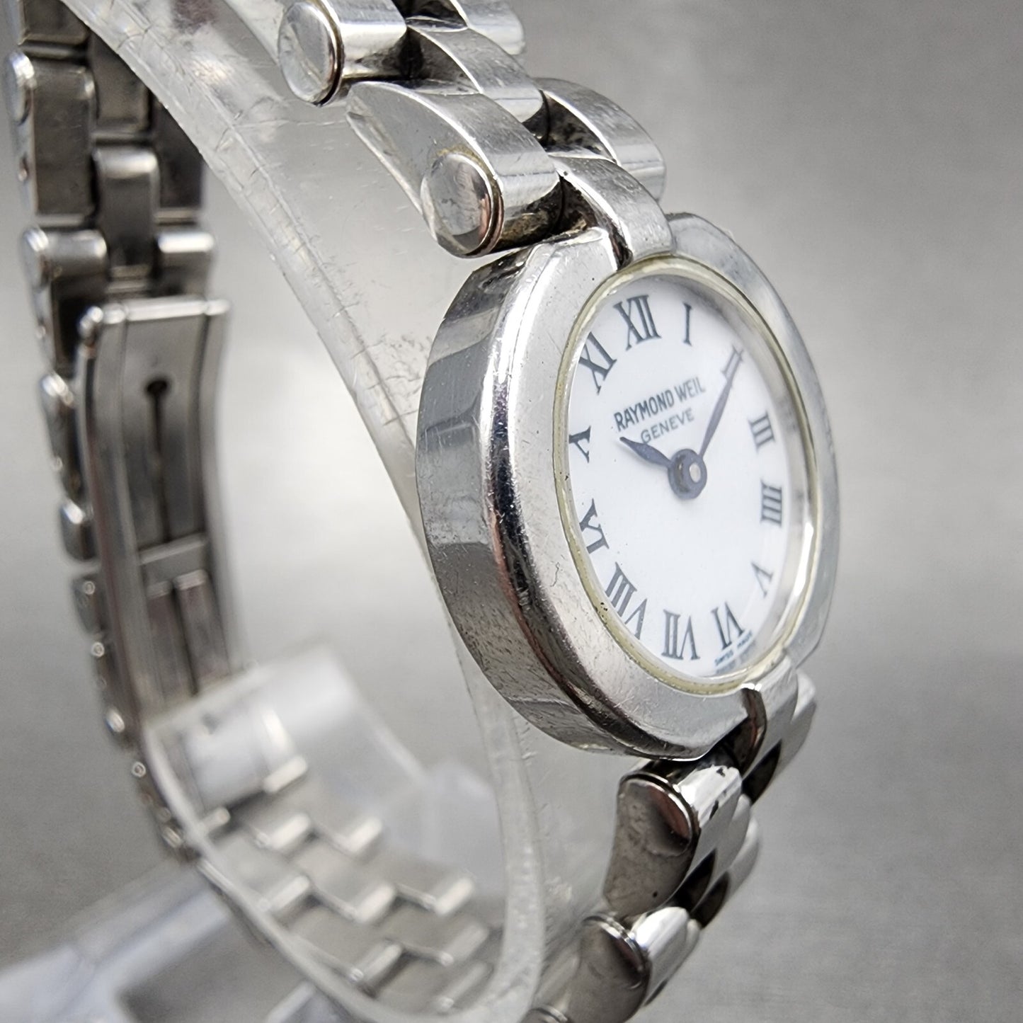 Raymond Weil Watch Women 21mm White Dial Silver Tone Round 5817 New Battery
