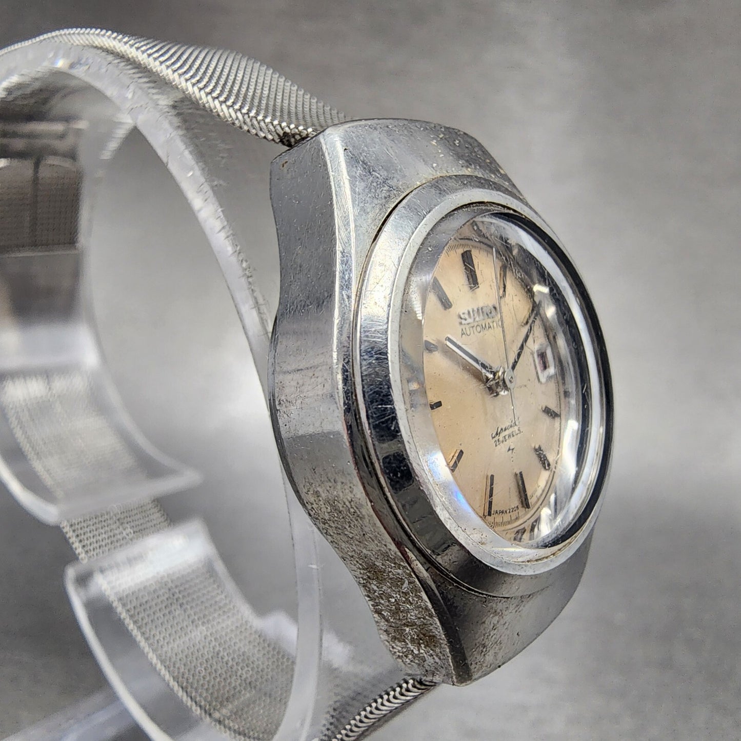 Seiko Special Watch Women 24mm champagne Dial Silver Tone Automatic 2205-0160
